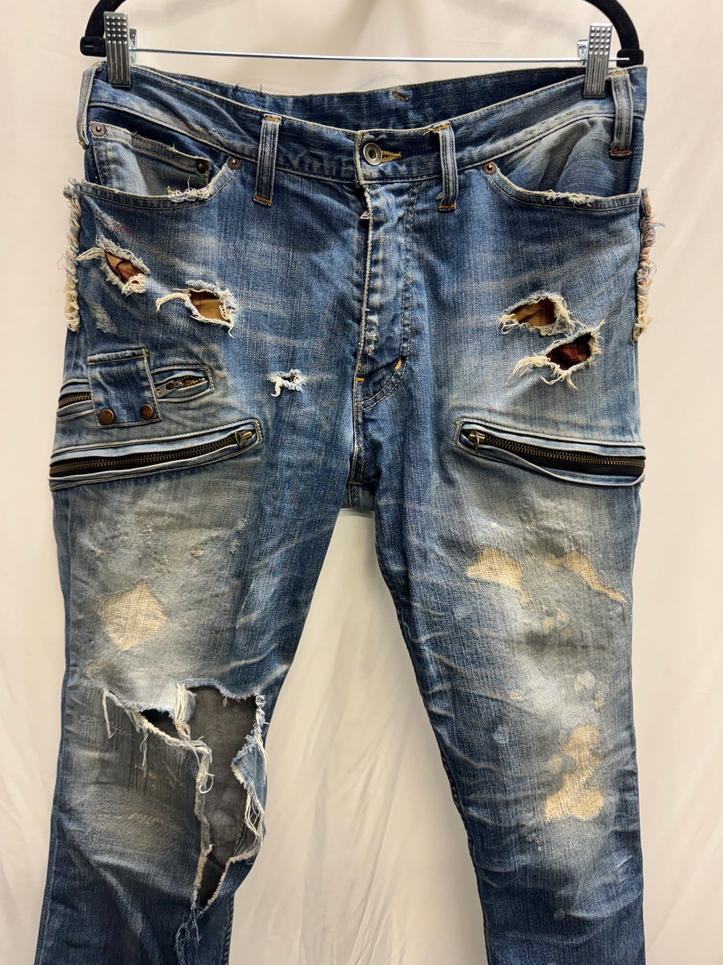LGB blowout distressed painter jeans