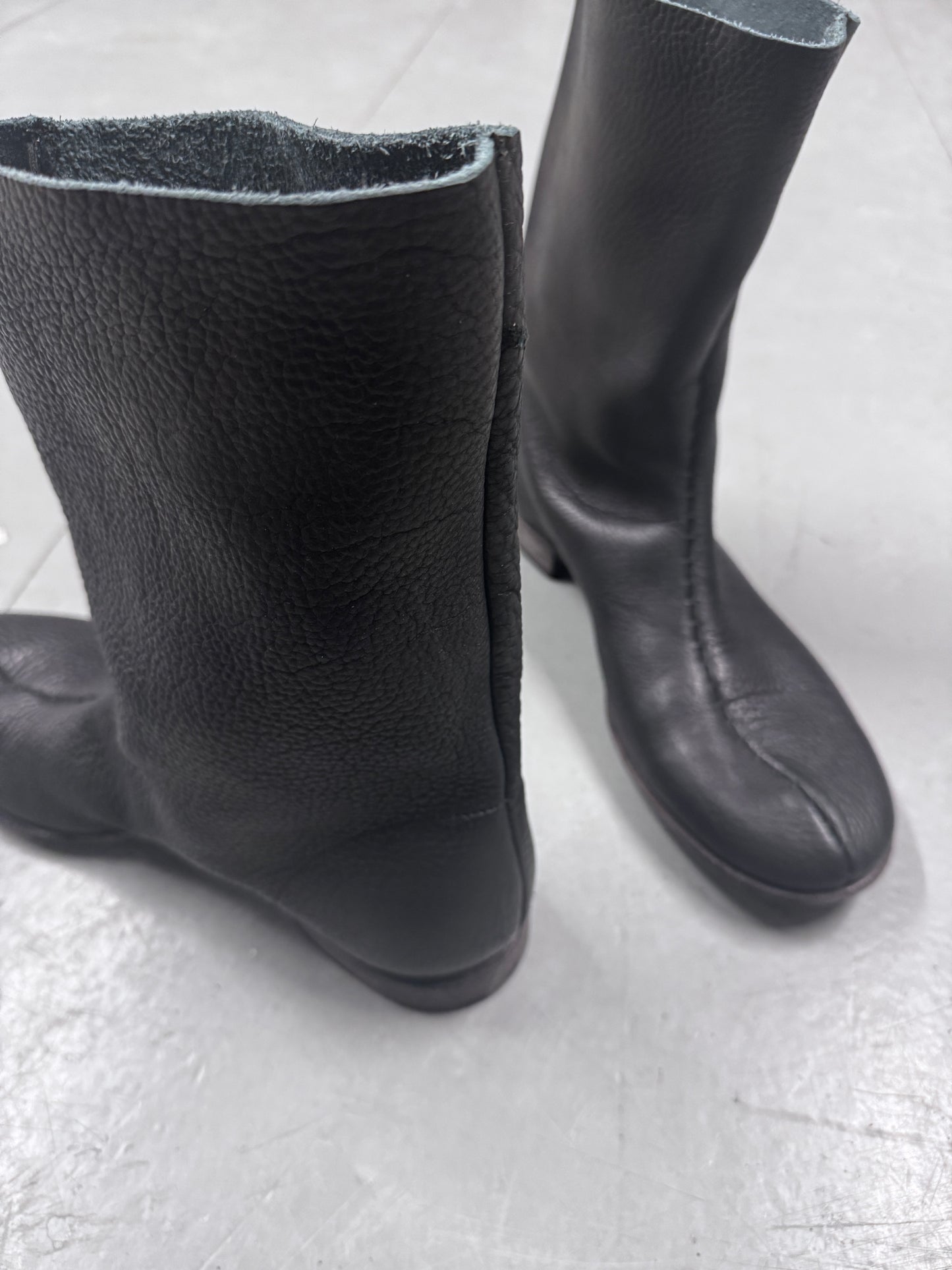 m.a+ grained leather front stitch boot
