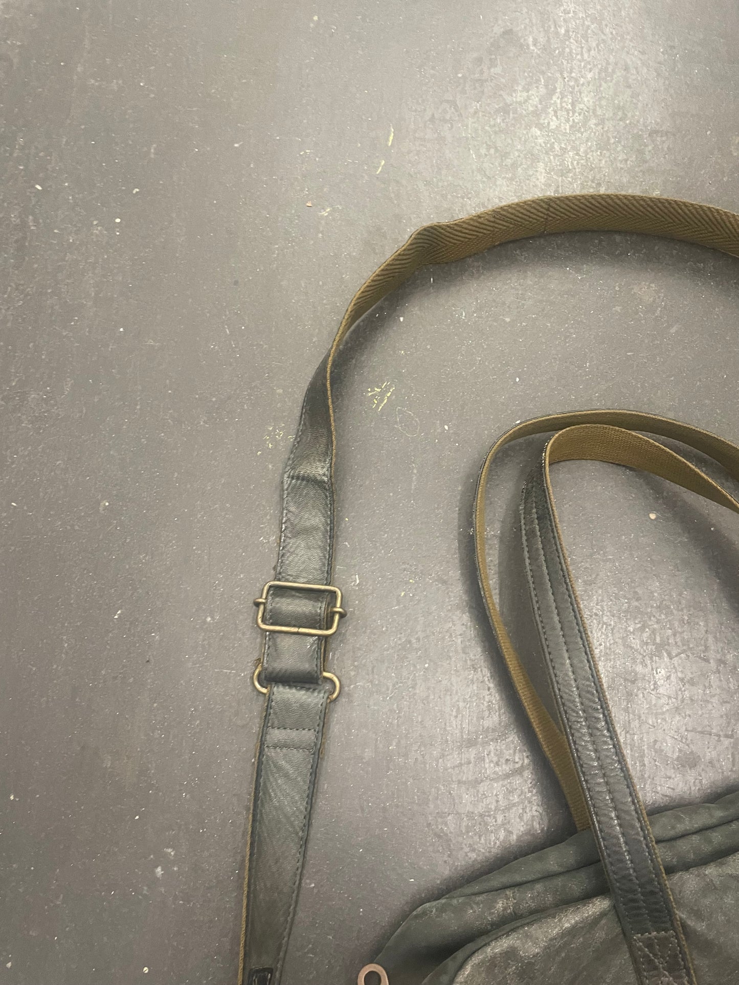 ZER Boston/Messenger Leather Bag