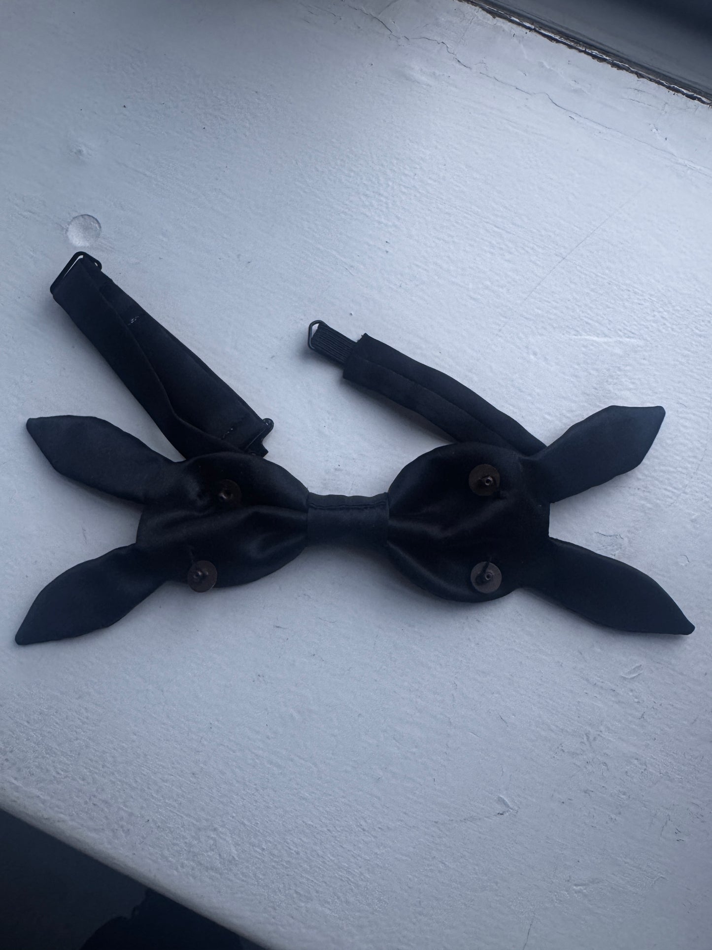 ne-net bunny bow tie