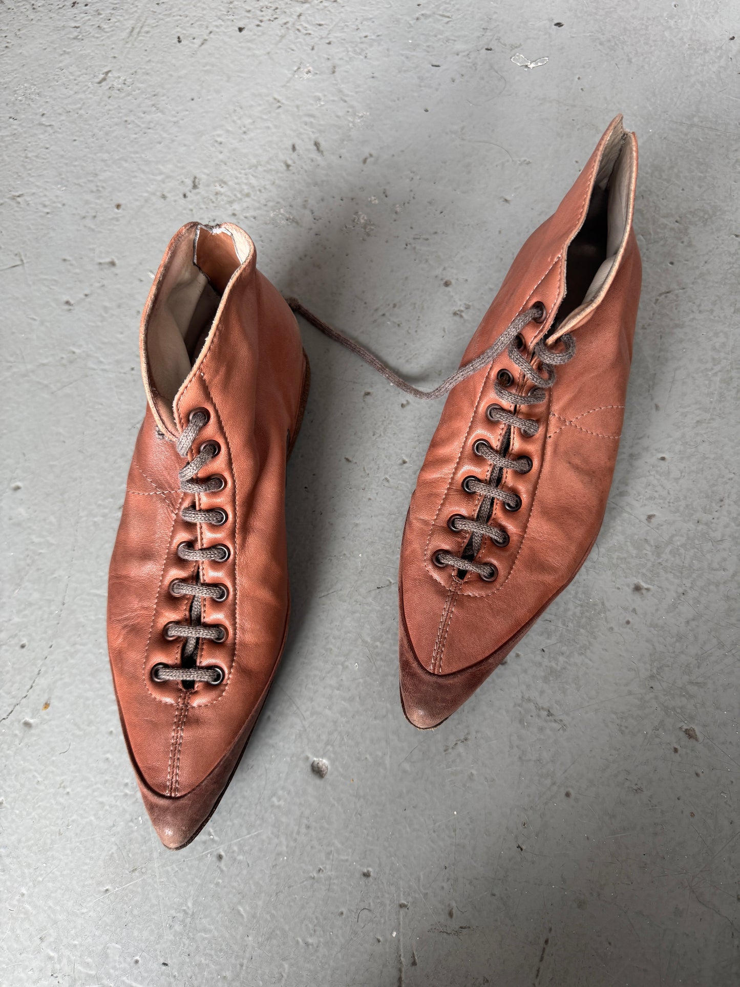 cherevichkiotvichki flat victorian pump shoe