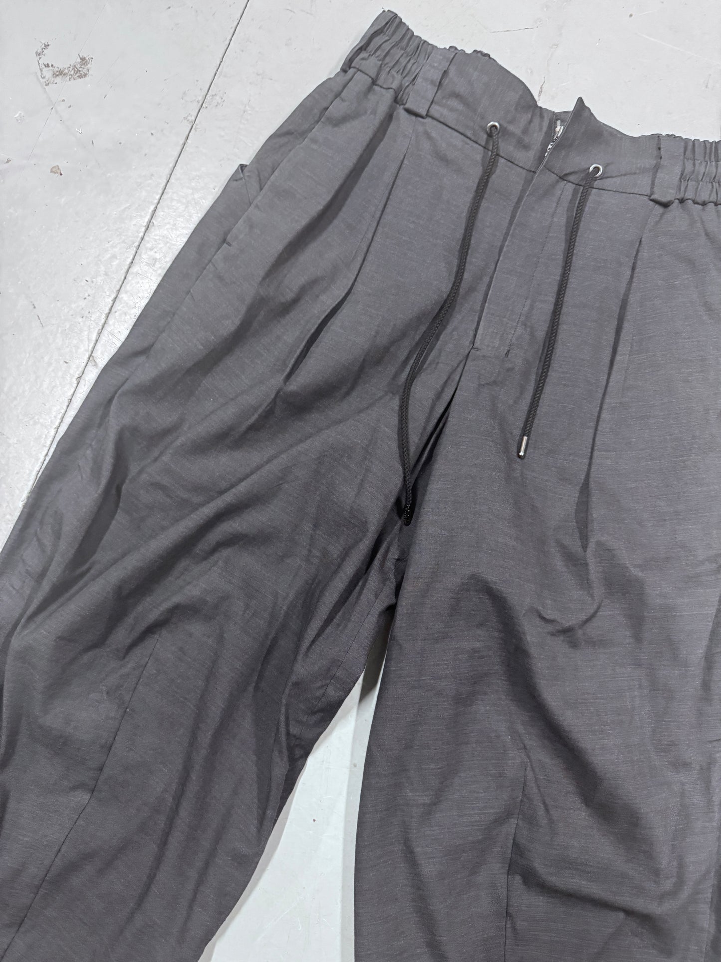 Devoa Carrot Leg Trouser