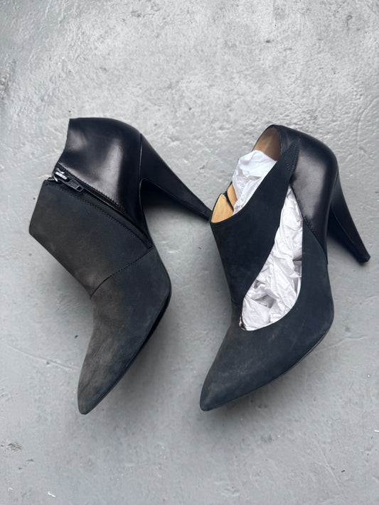 balenciaga suede cutout heel 39