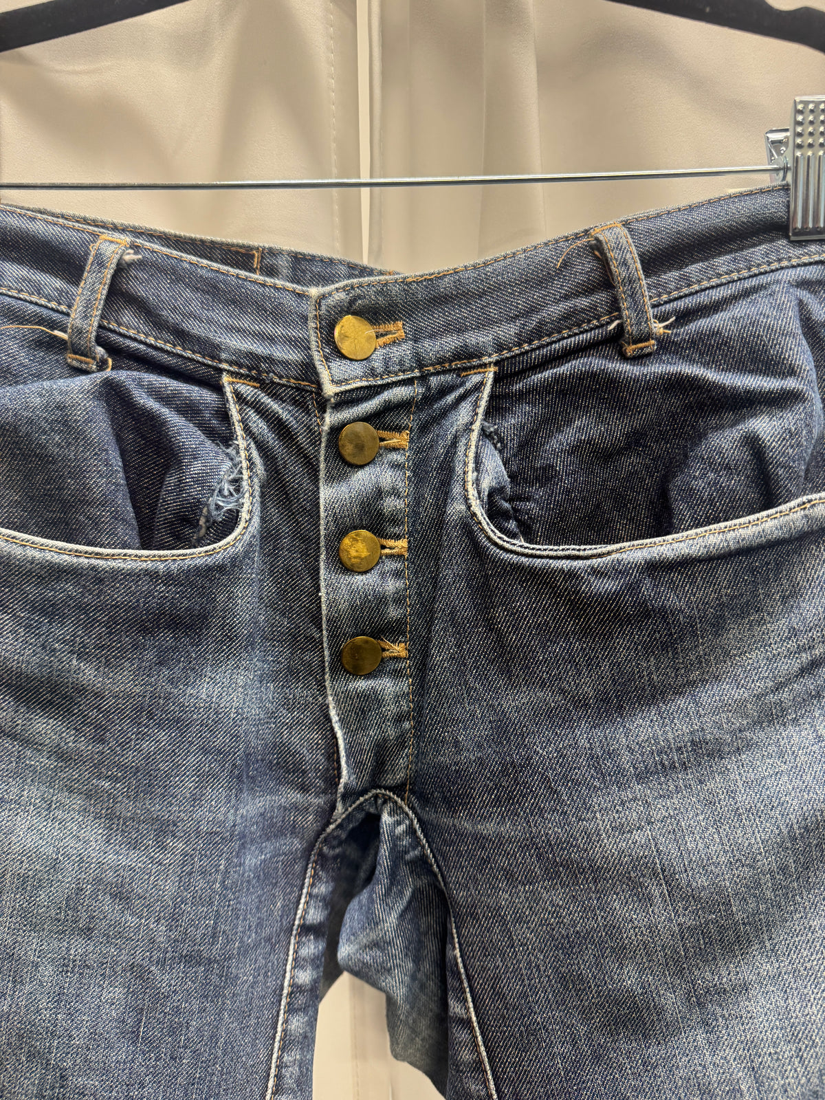 beauty:beast — 1990s 3D Sculpted Knee Denim