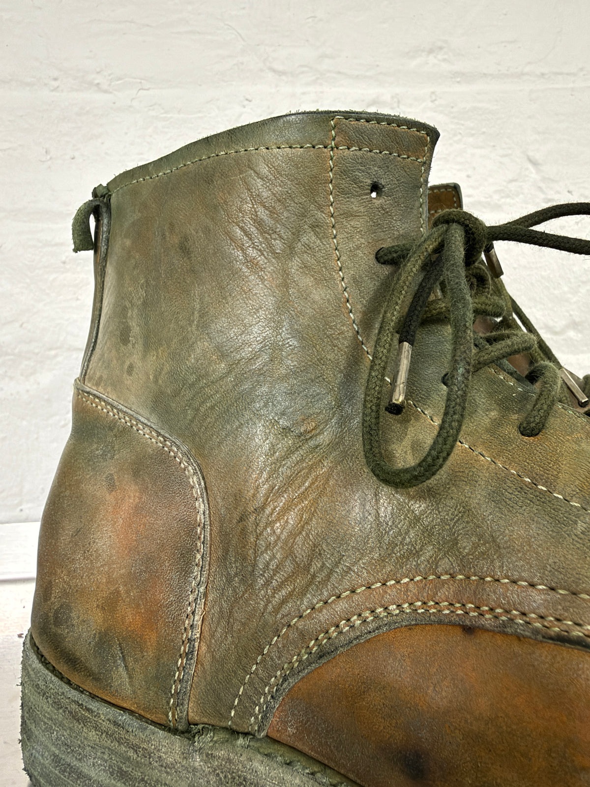 Augusta A1923 Curved Toe Veined Horse Leather Boots