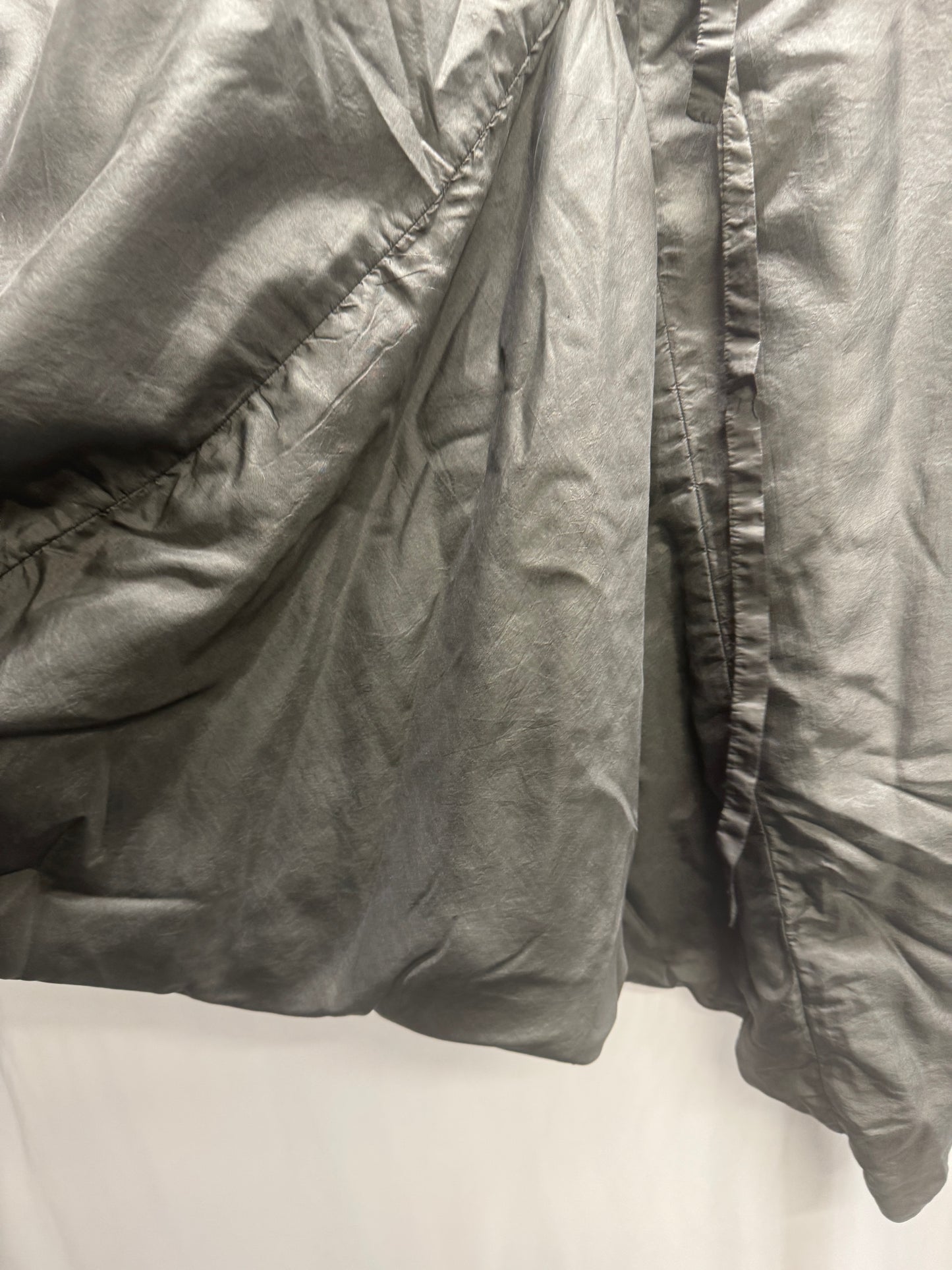 egg trading padded silk drop crotch crop trousers