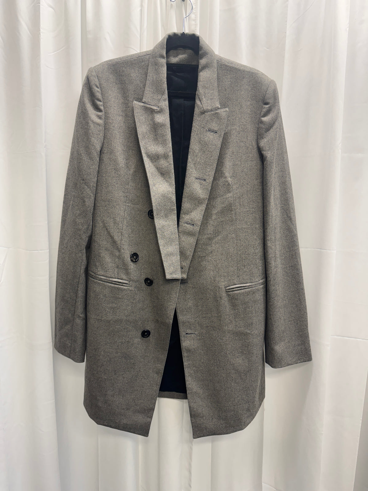 Ann Demeulemeester AW12 Runway     Asymmetric Buttoned Overlay Jacket