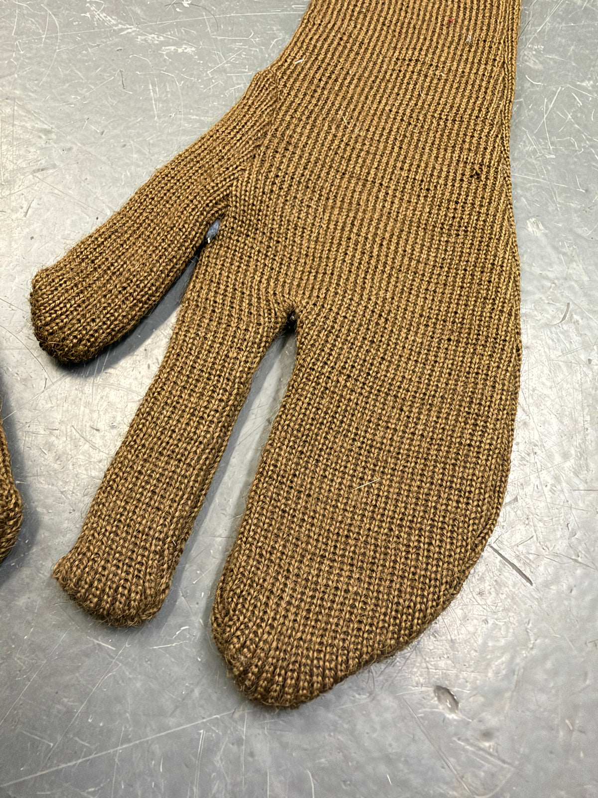 1940s Wool Tabi Split-Finger Gloves