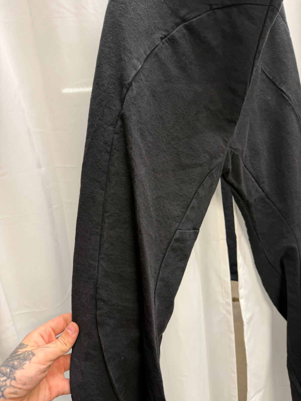 Masnada Anatomical Spiral-Cut 3D Jeans — Black (L)