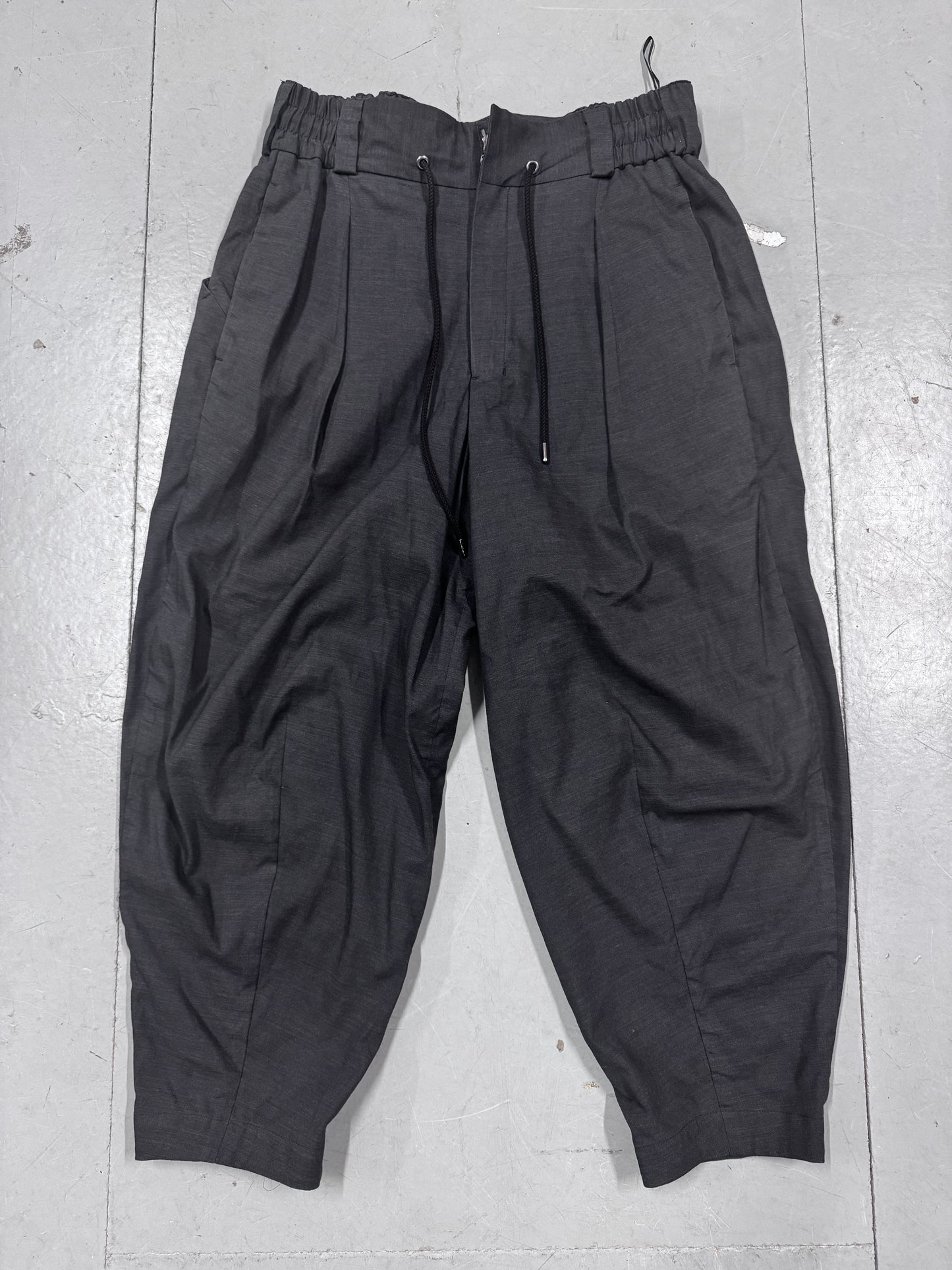 Devoa Carrot Leg Trouser