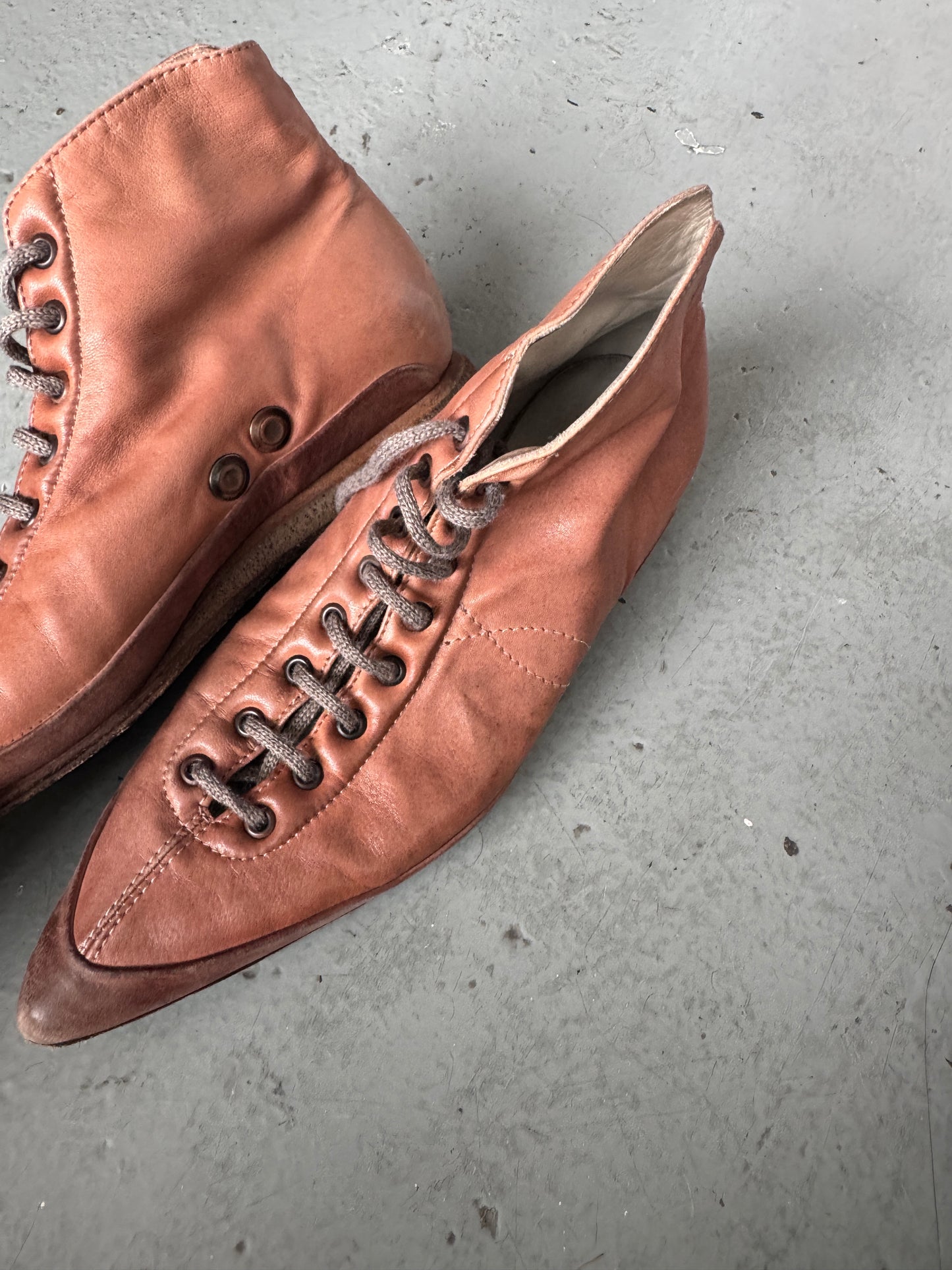 cherevichkiotvichki flat victorian pump shoe