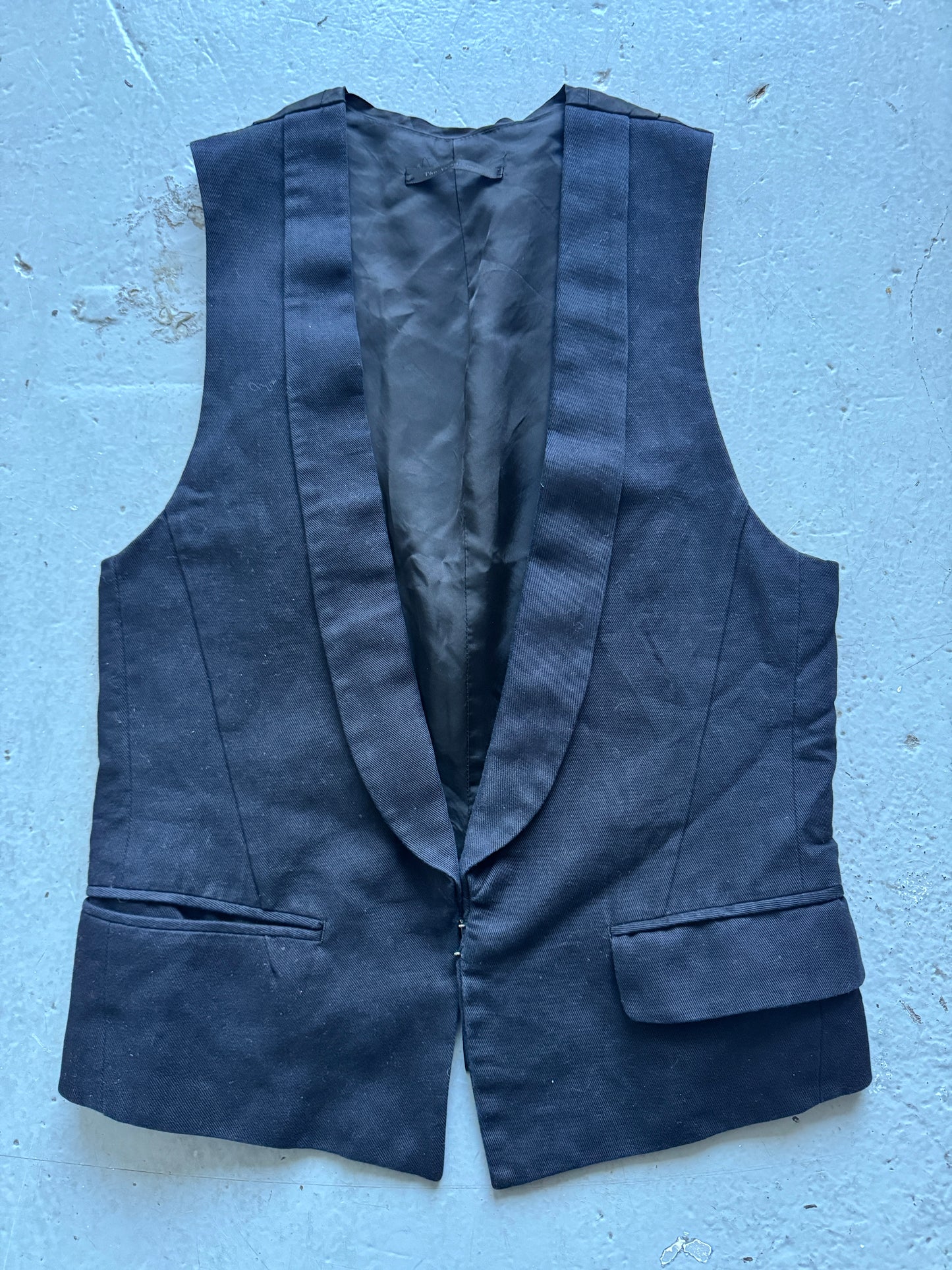 the viridi-anne low lapel waistcoat