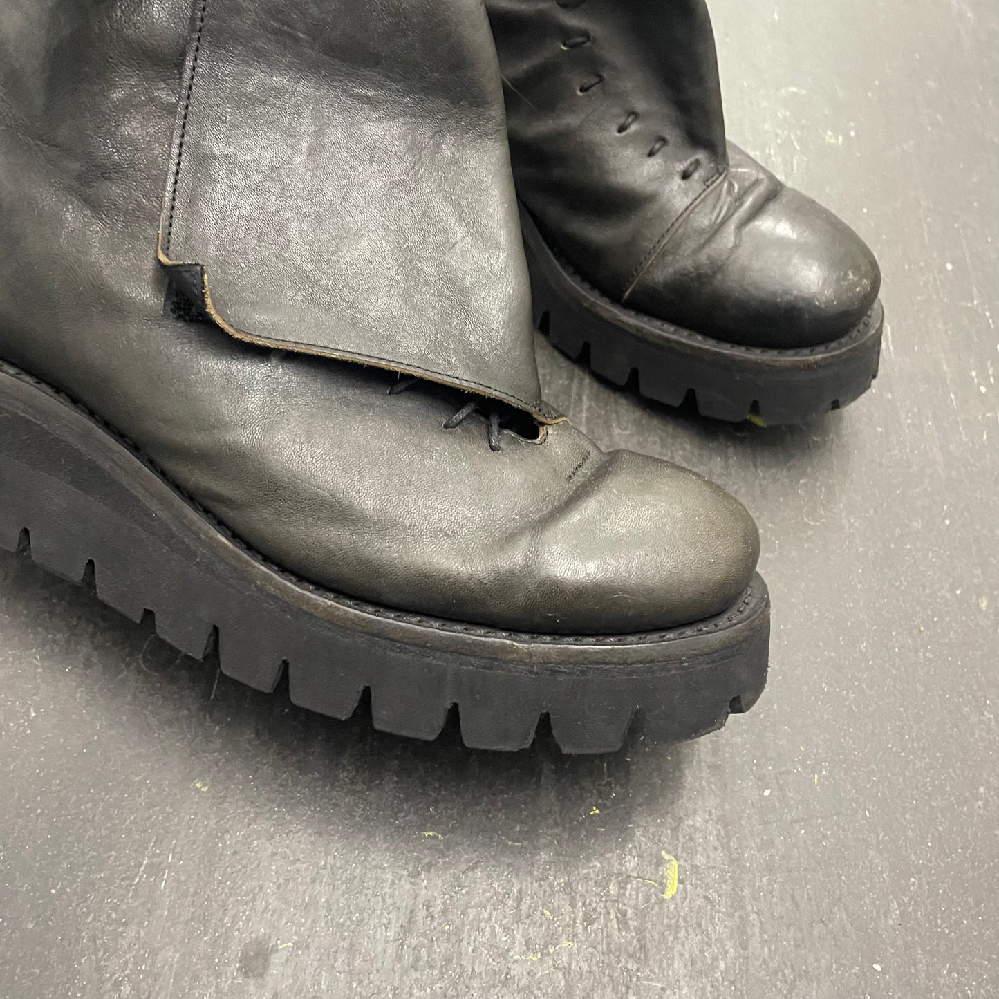 Portaille Horse Leather Cross Strap Boots