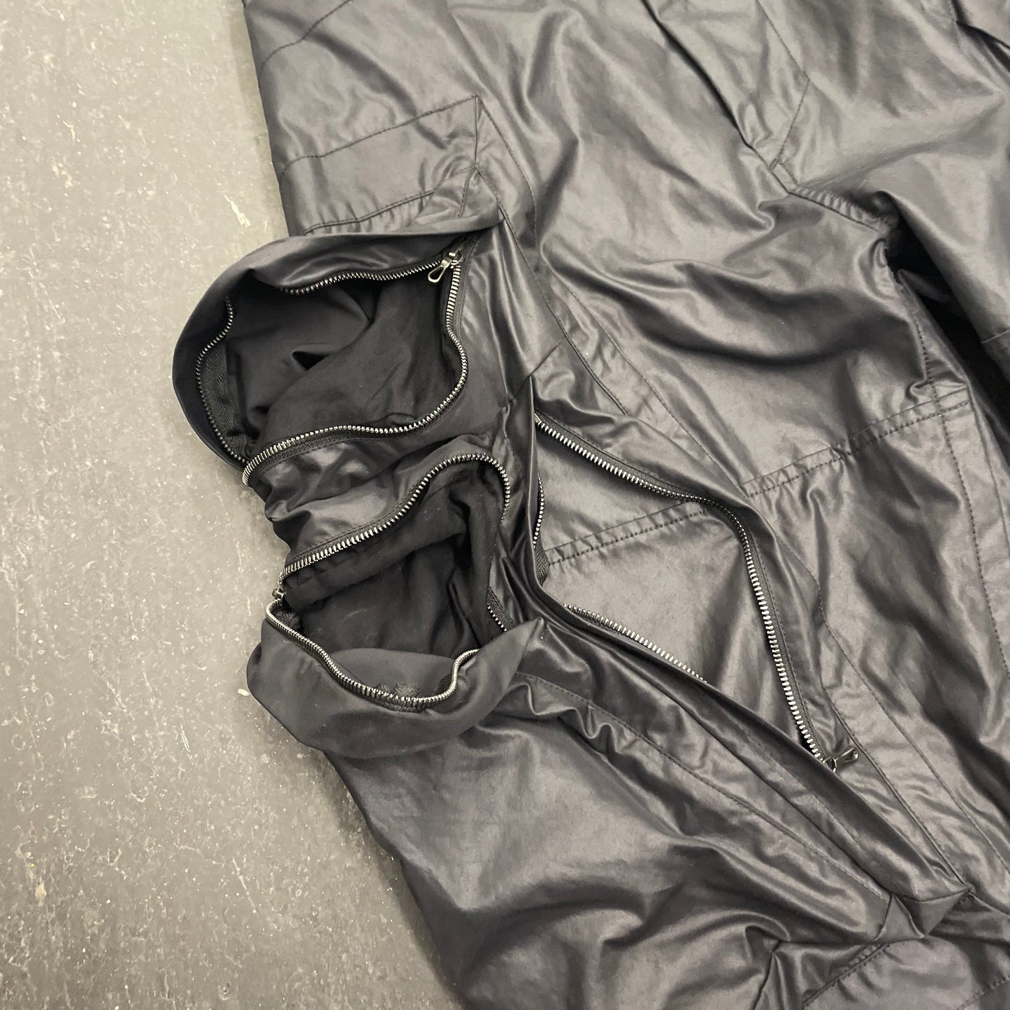 Julius AW22 Mega Leg Gas Mask Cargo Pants