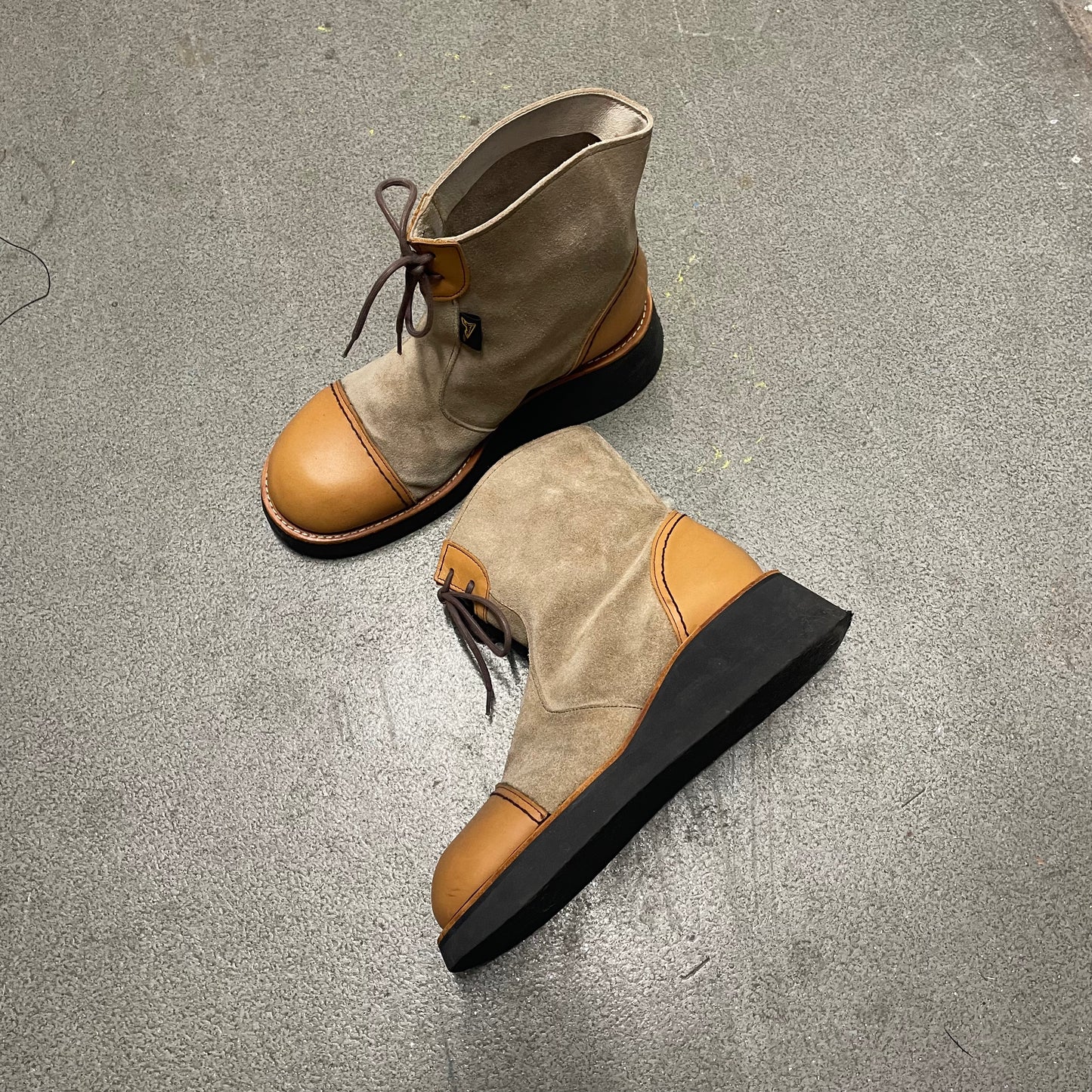 20471120 Hyoma Suede Leather Turbo Boots