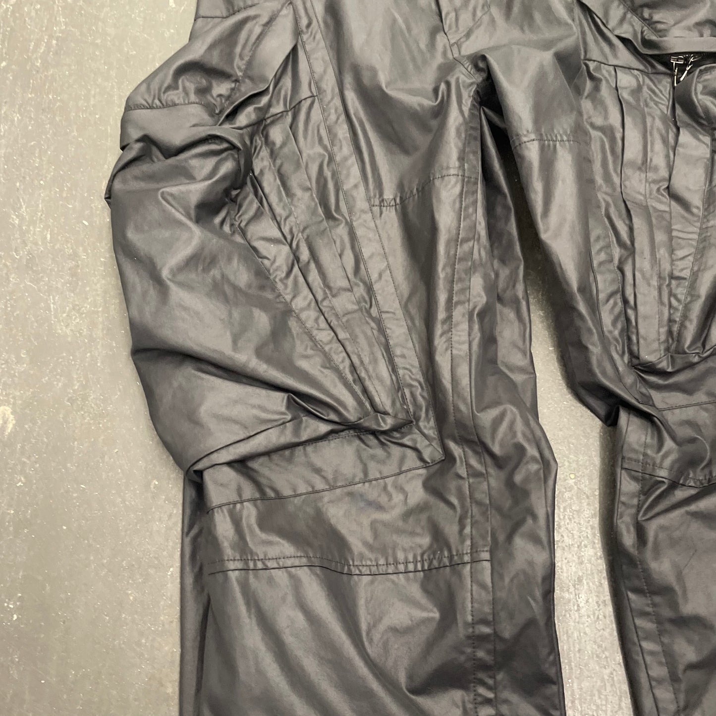 Julius AW22 Mega Leg Gas Mask Cargo Pants