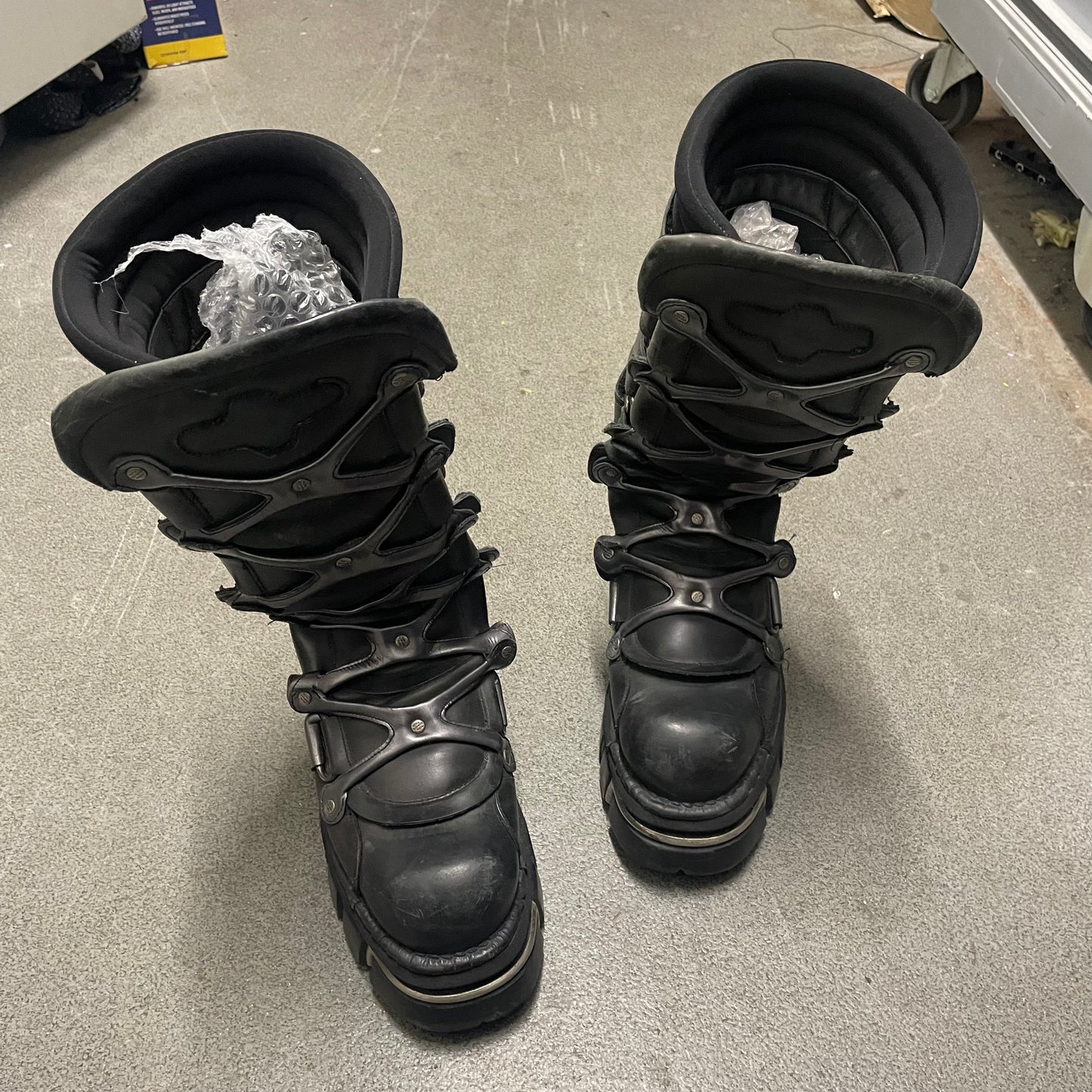 New Rock Monster Strap Grill Boots