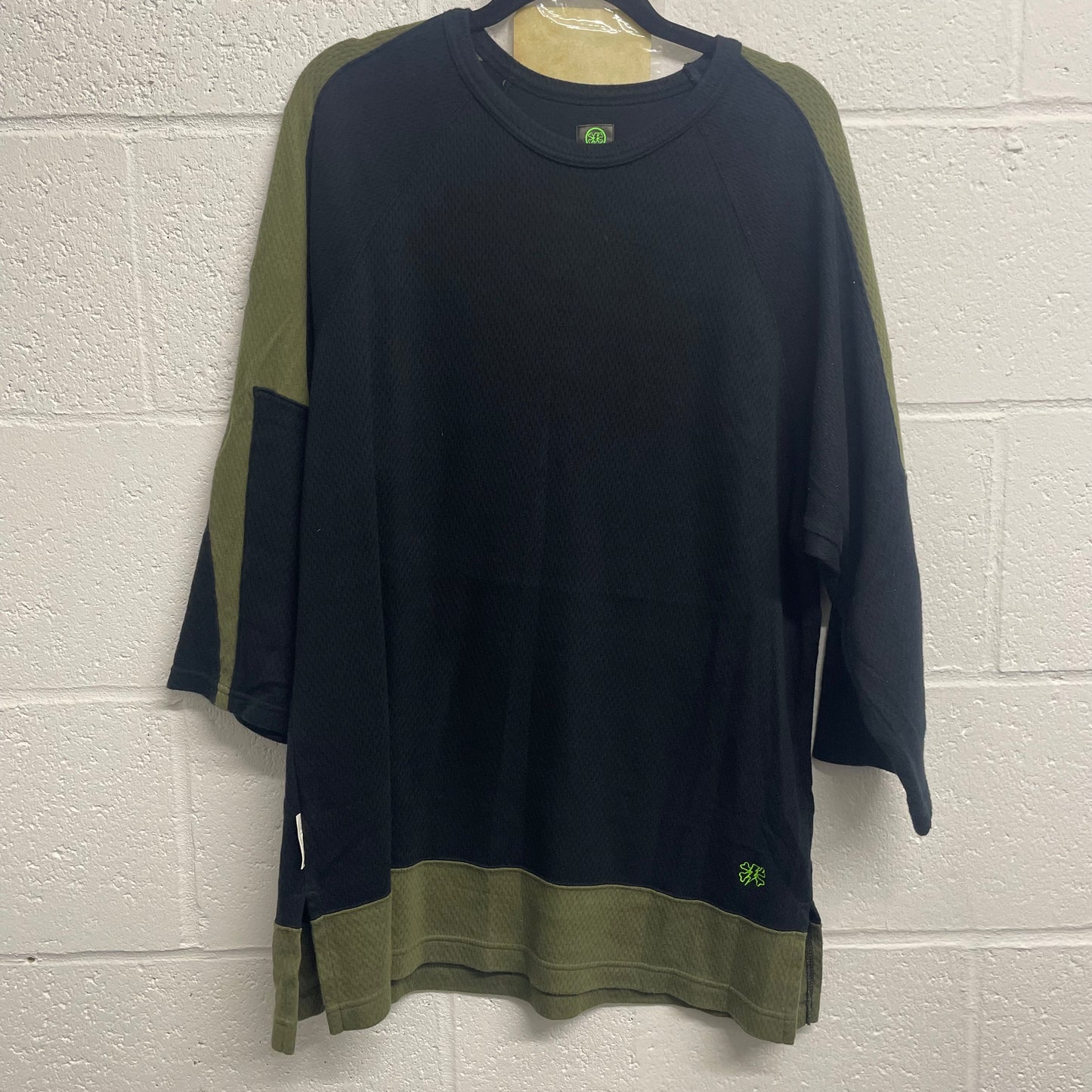 Undercover SS01 Chaotic Discord Padded 3/4 Top