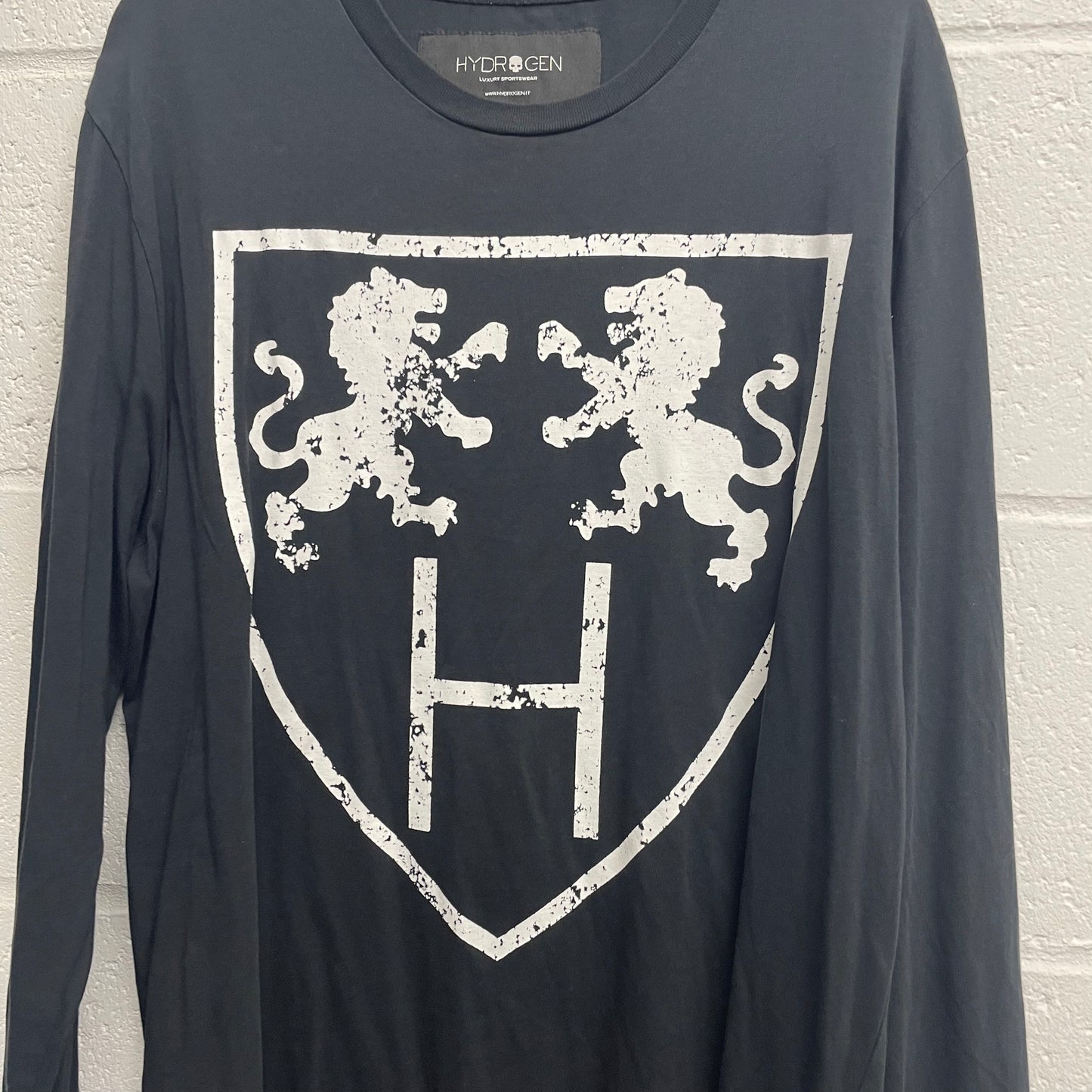 Hydrogen Crest Longsleeve