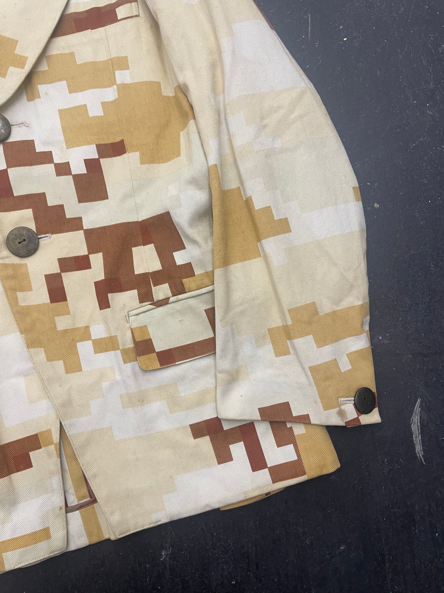beauty:beast digi camo point label blazer