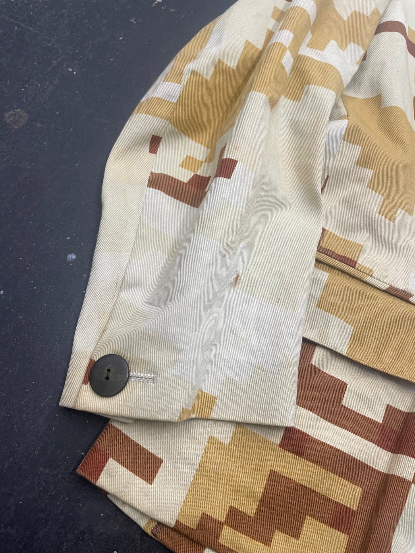 beauty:beast digi camo point label blazer