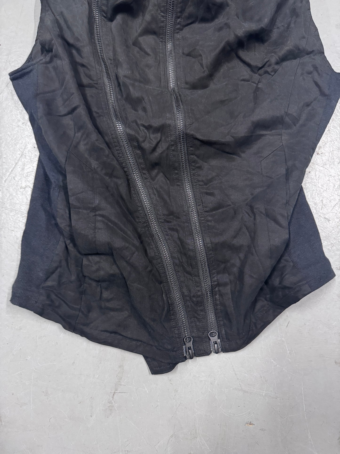 No ID (Brand) Layer Front Zipper Vest