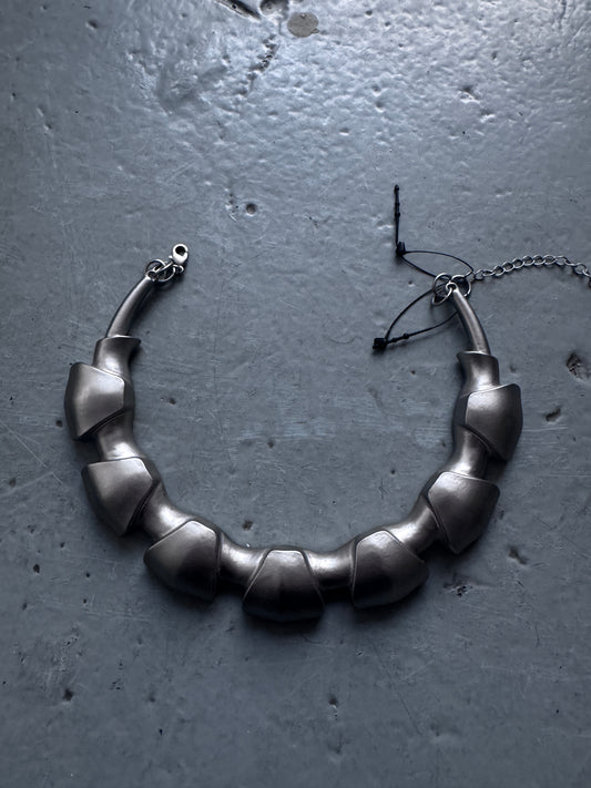 chunky costume necklace