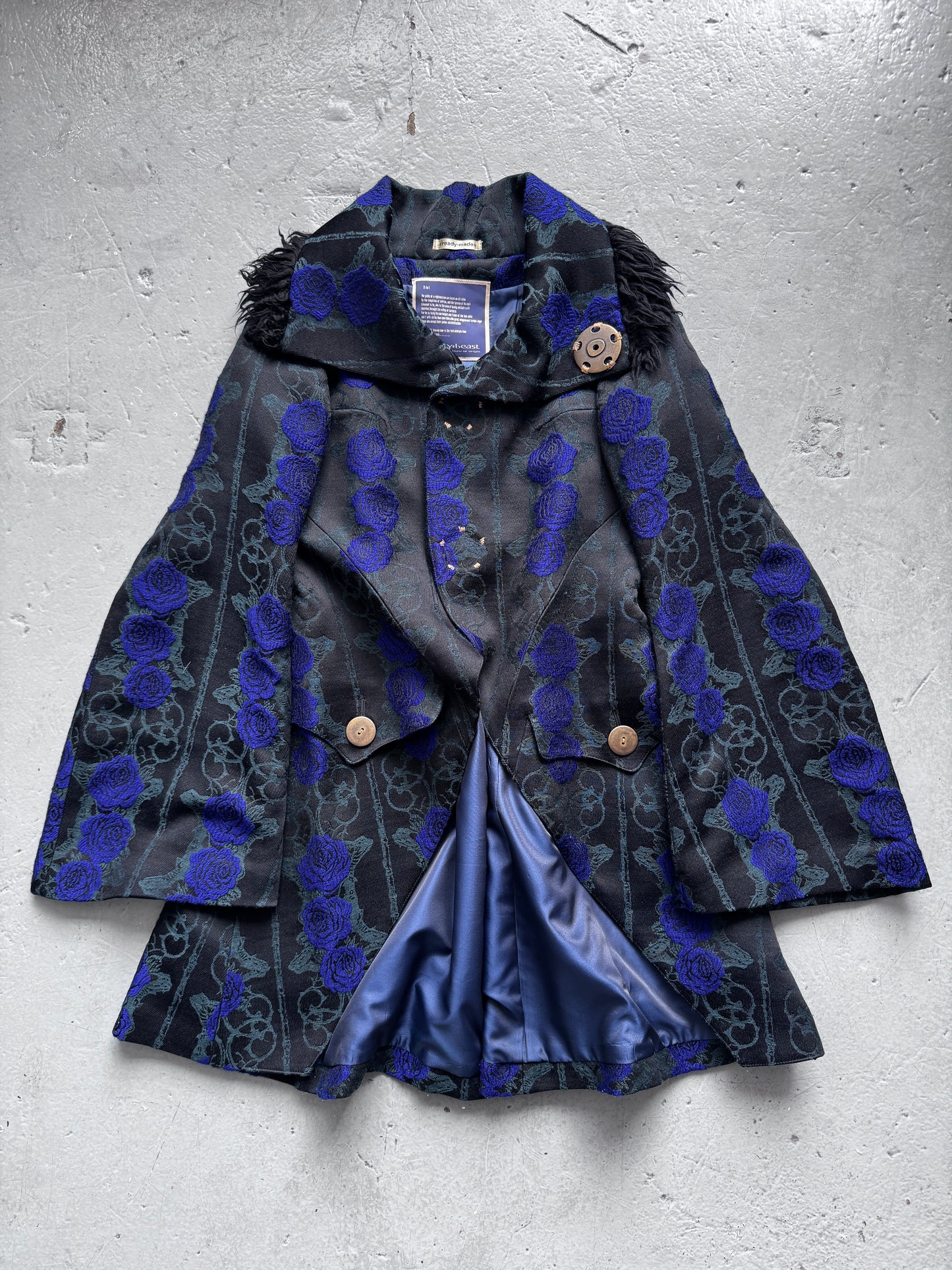 beauty:beast aw98 dark knight rose coat