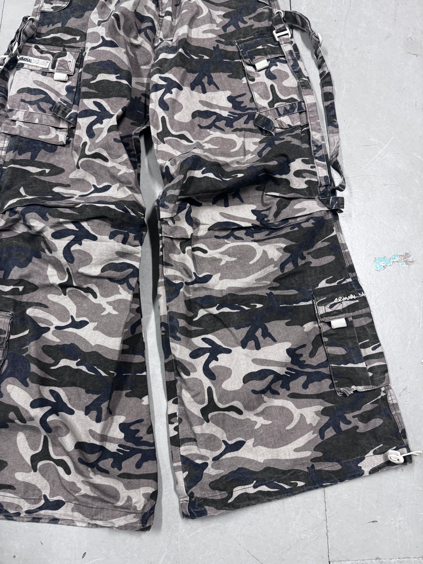 Criminal Damage Gusset Camo Cargo