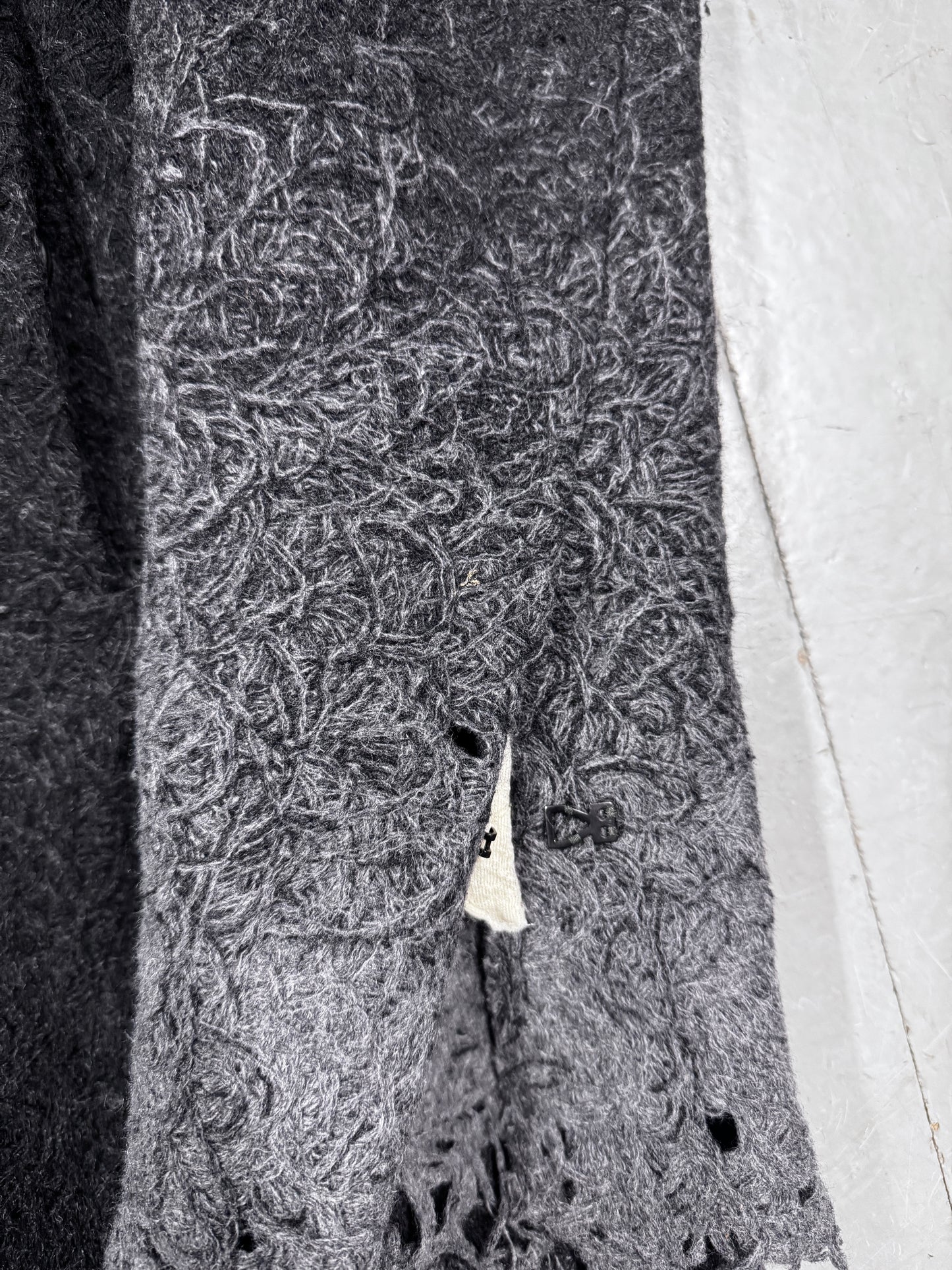 Lumen Et Umbra Distressed Knit high Neck Coat