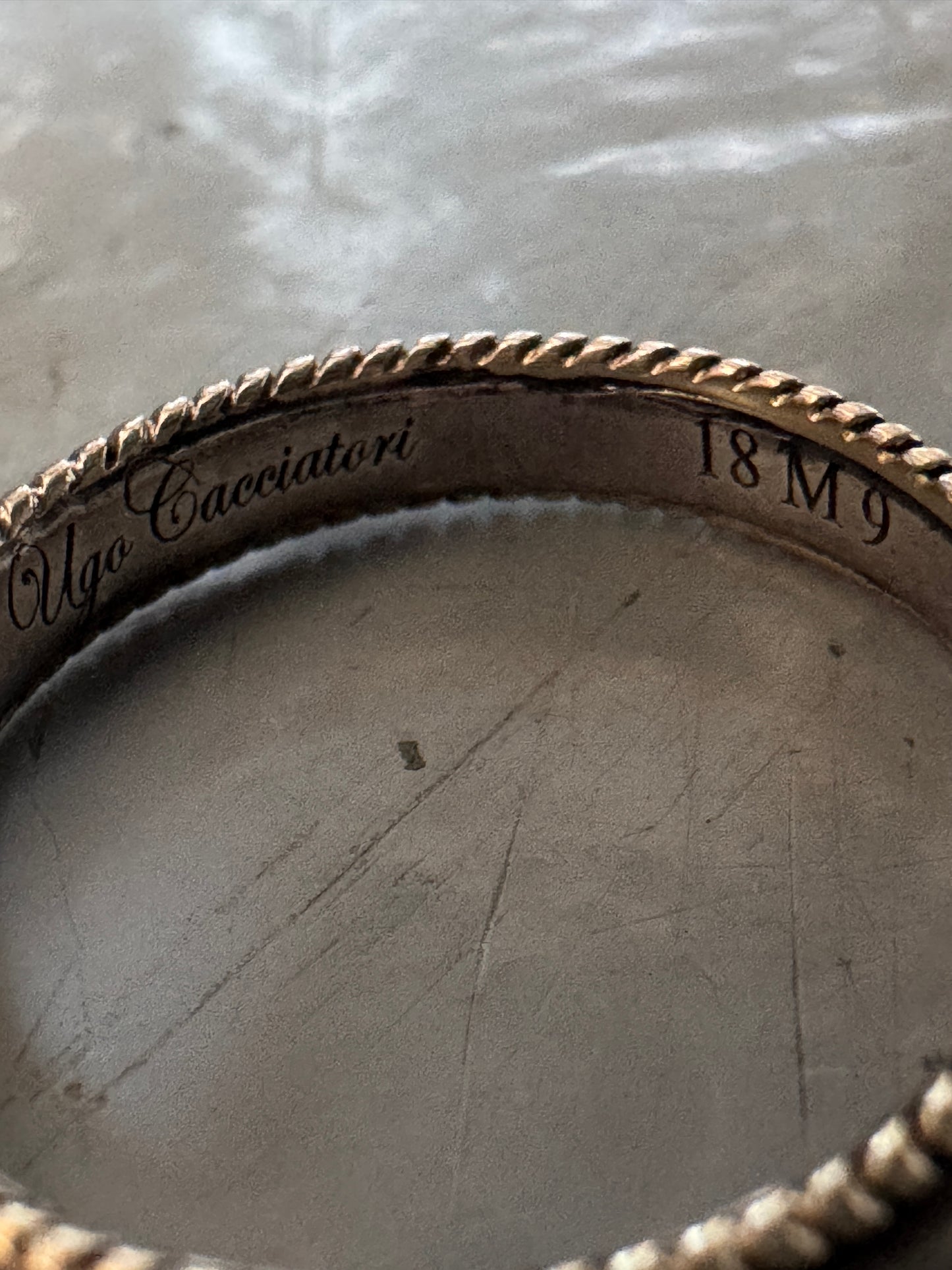 ugo cacciatori 9k gold and silver skinny round band