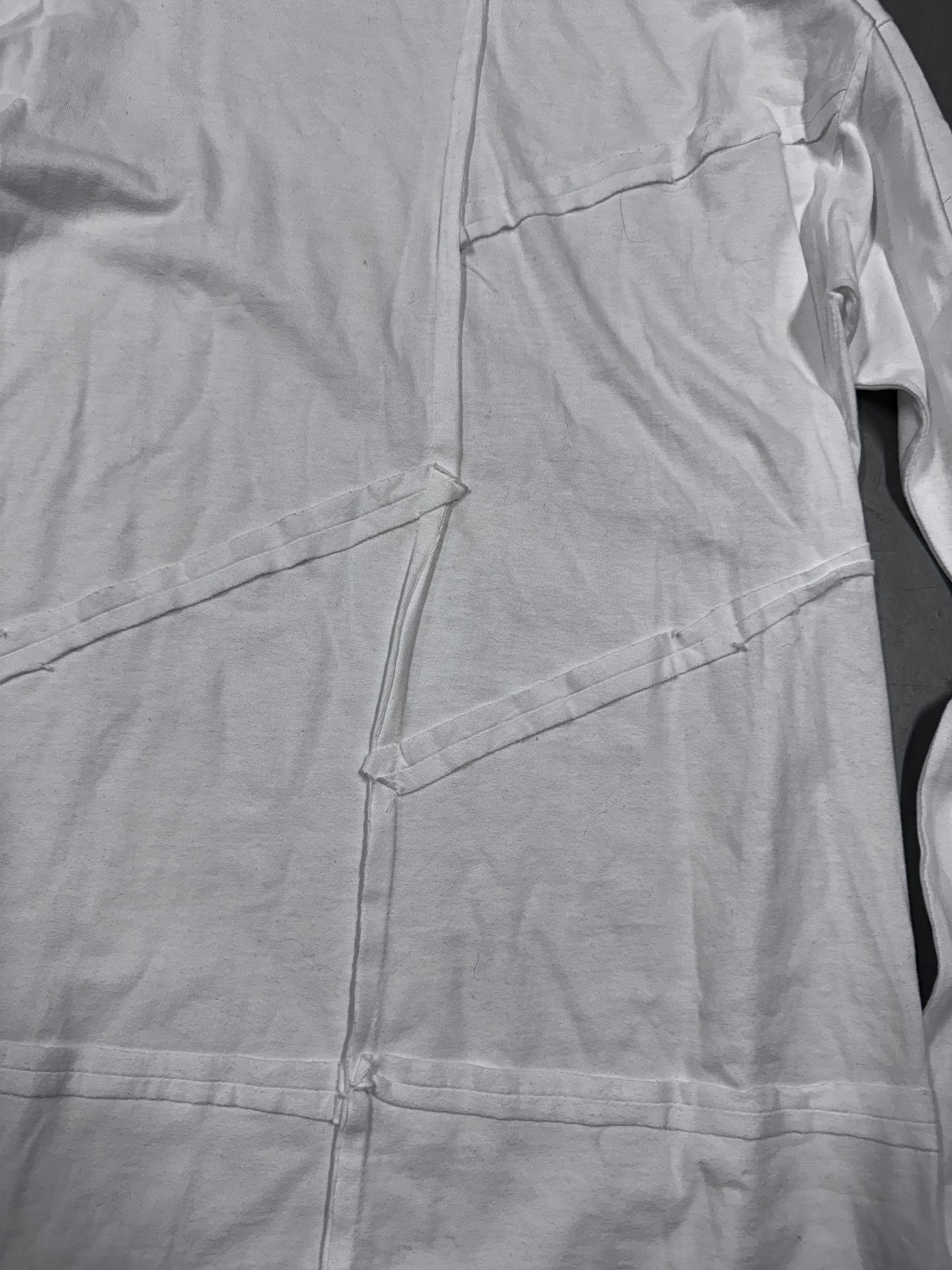 ON/OFF cut sew longsleeve asymmetric