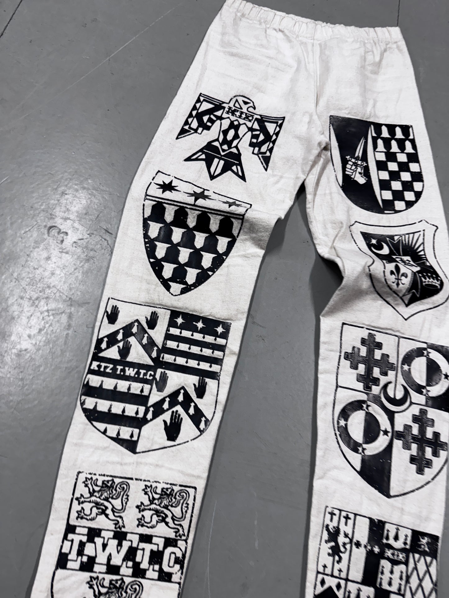 KTZ Heraldry Leggings
