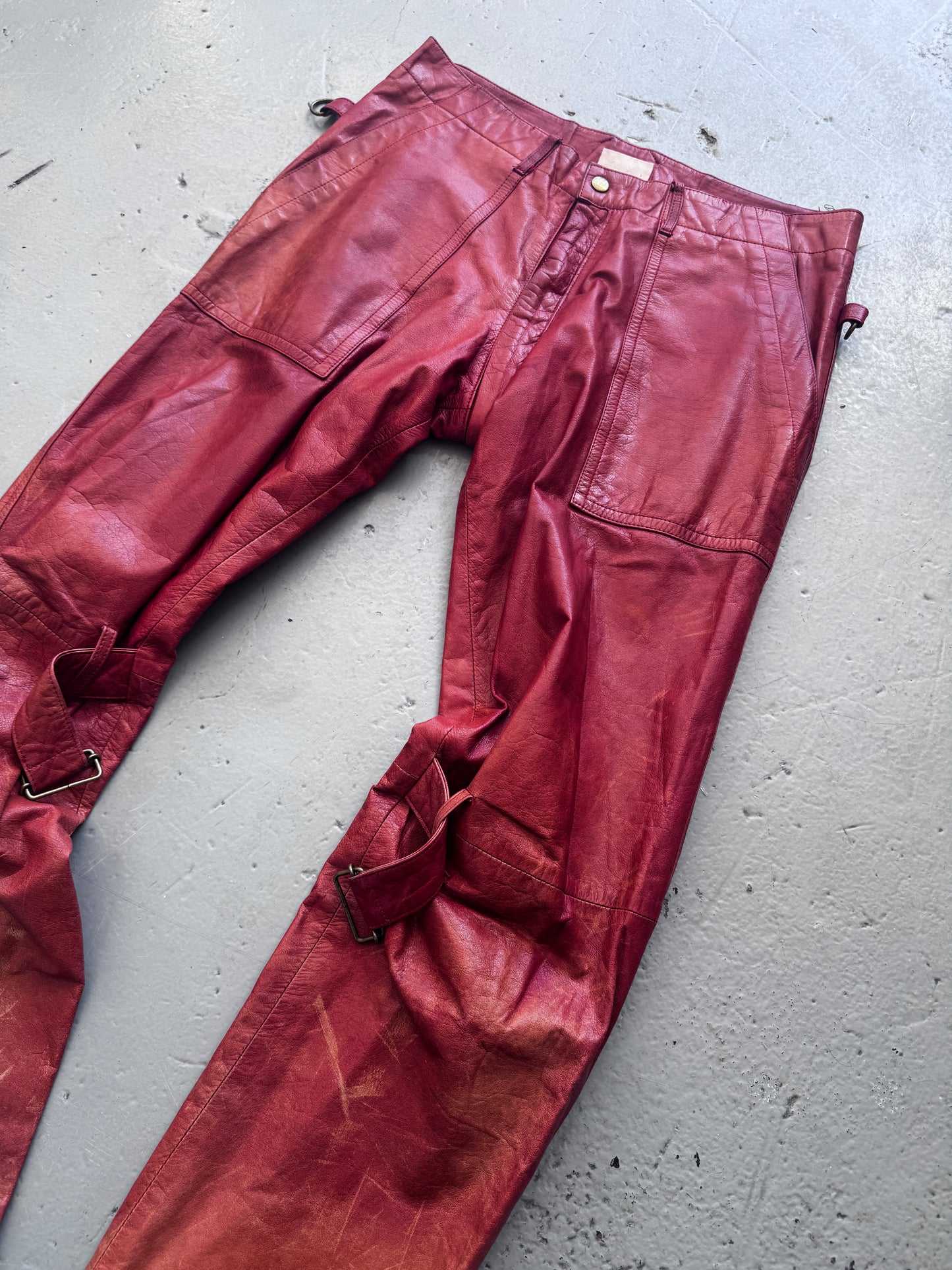 beauty:beast 99 red leather bondage zipper pants