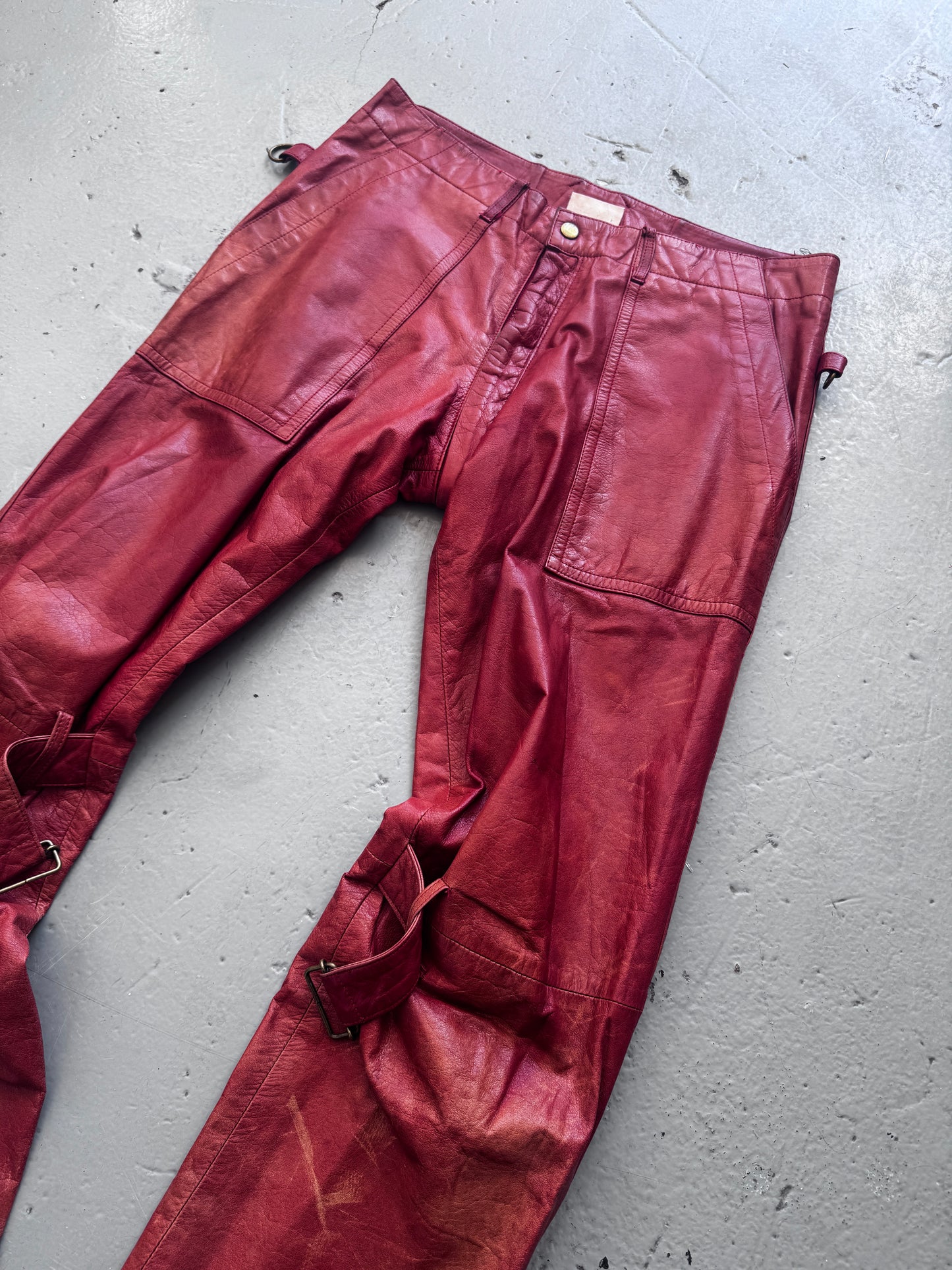 beauty:beast 99 red leather bondage zipper pants