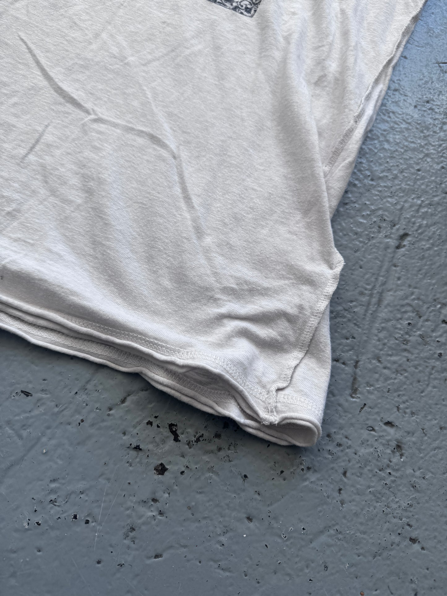 Undercover 04 graphic skull tee