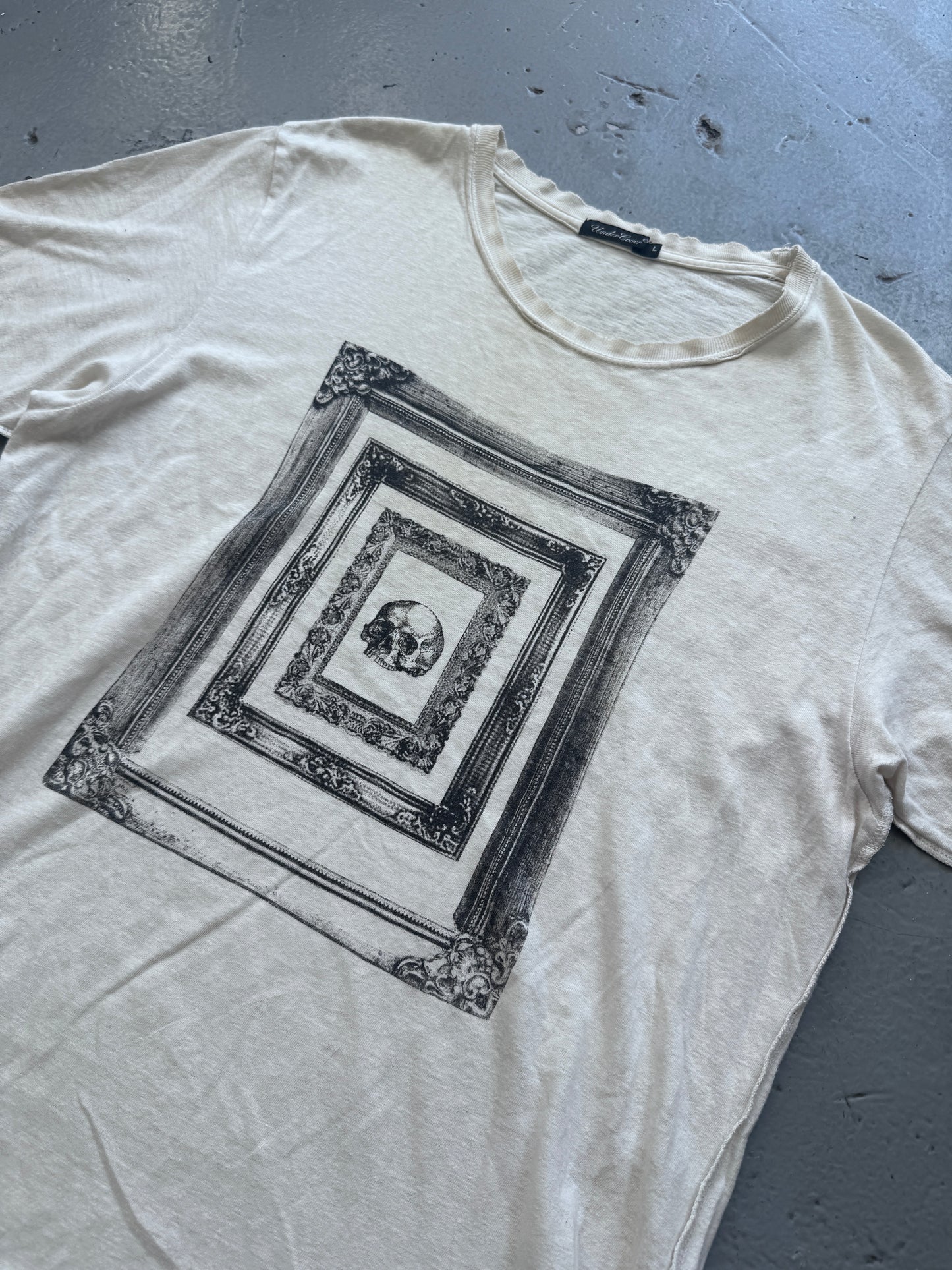 Undercover 04 graphic skull tee