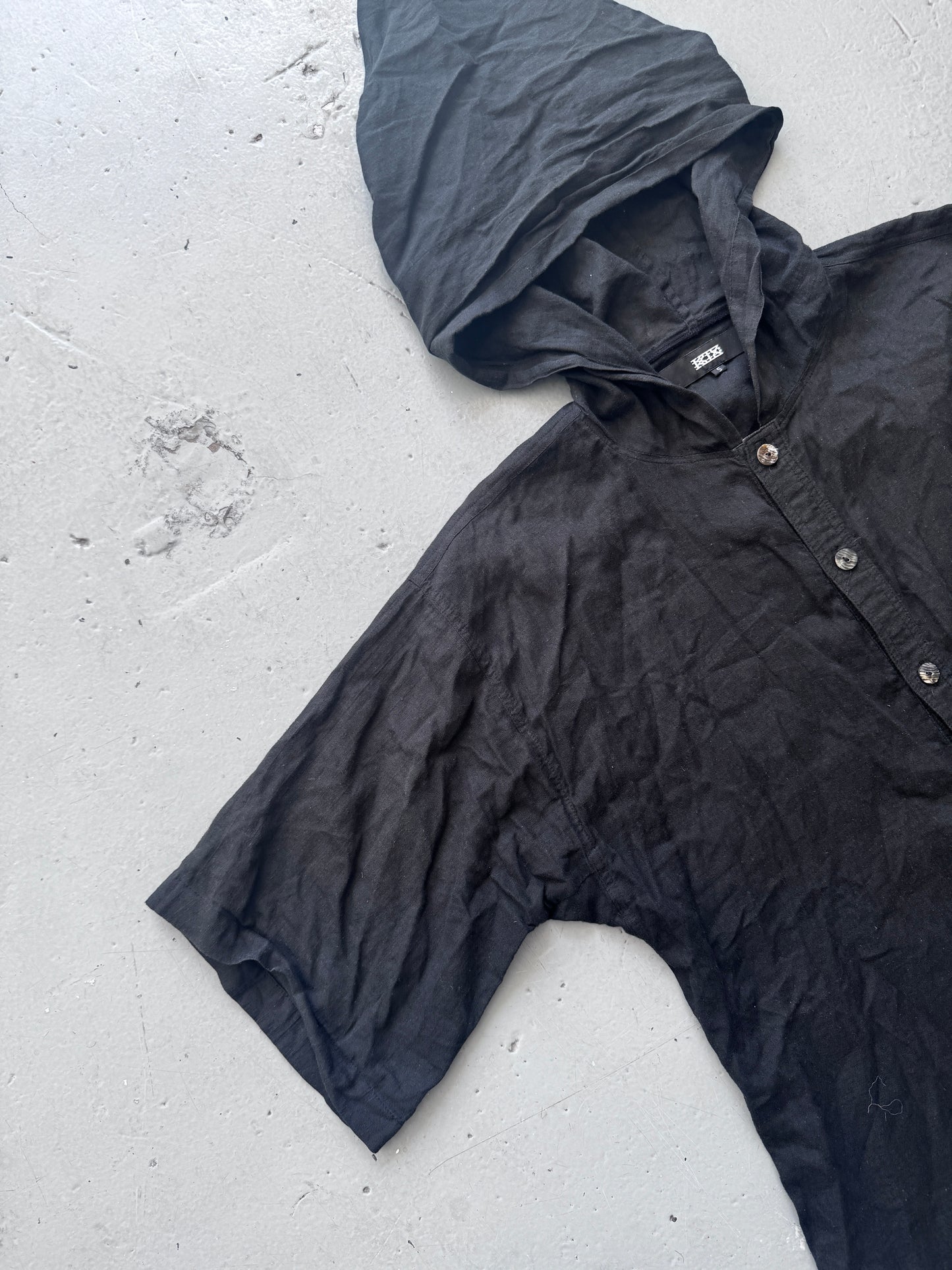 KTZ Point Hood Linen Witch Shirt