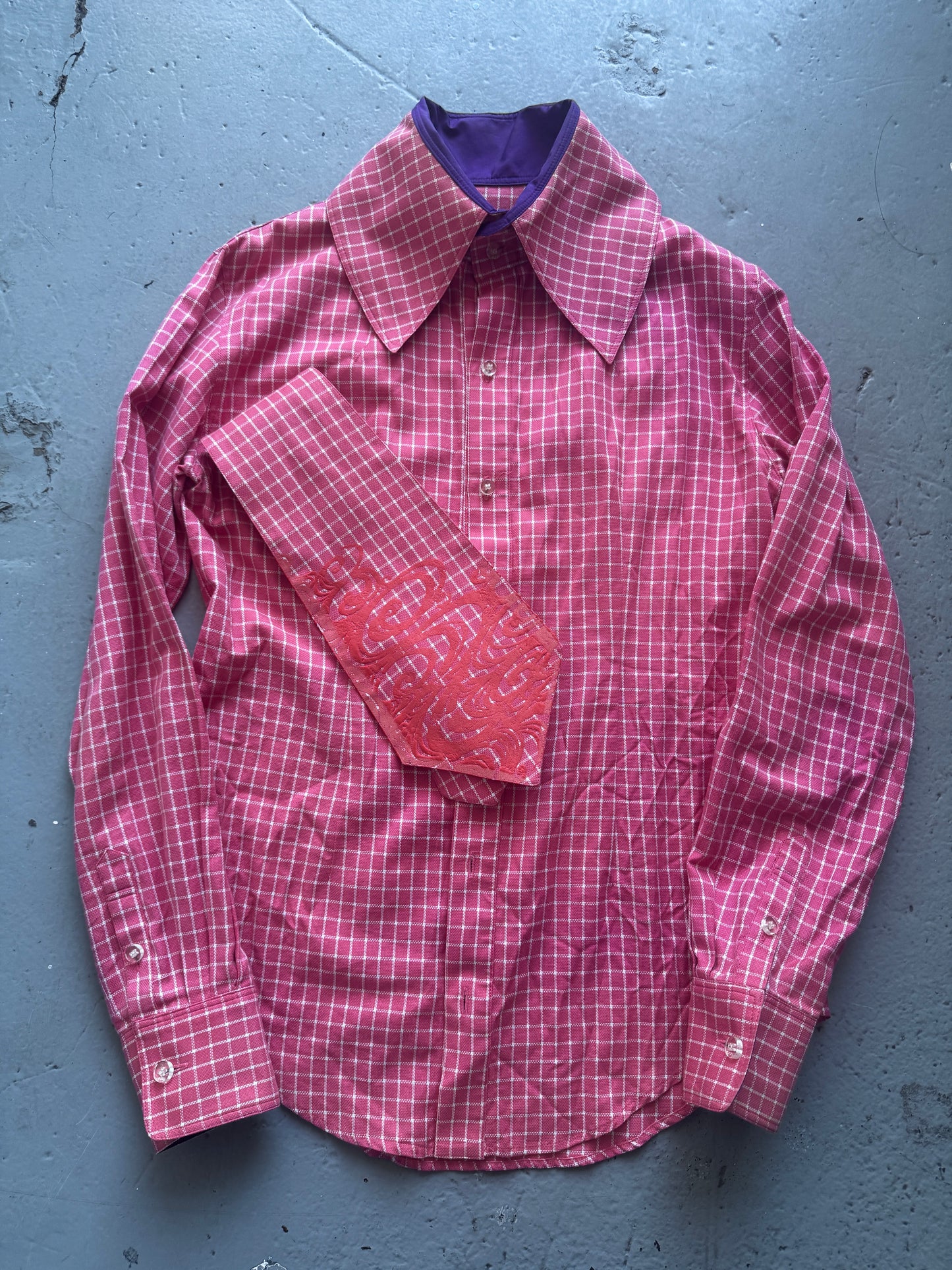 20471120 90s Pink Cheque Exaggerated Shirt and Tie