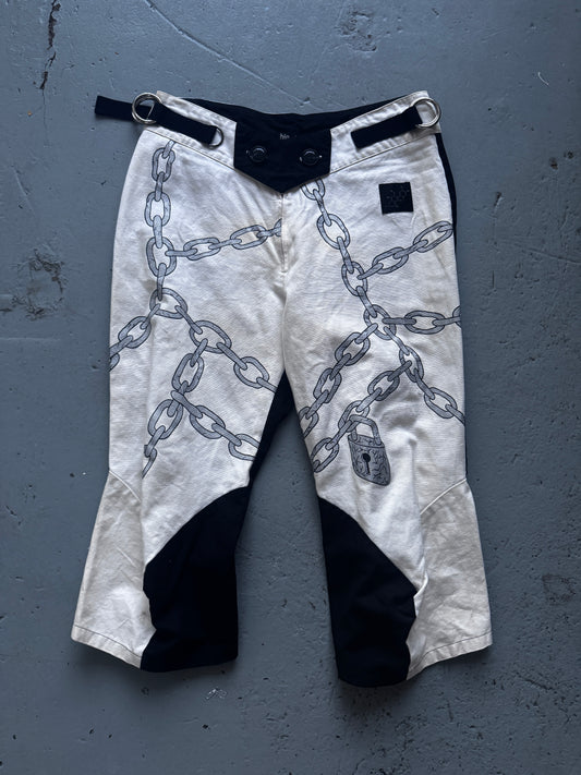 bio-politics chain capri pants
