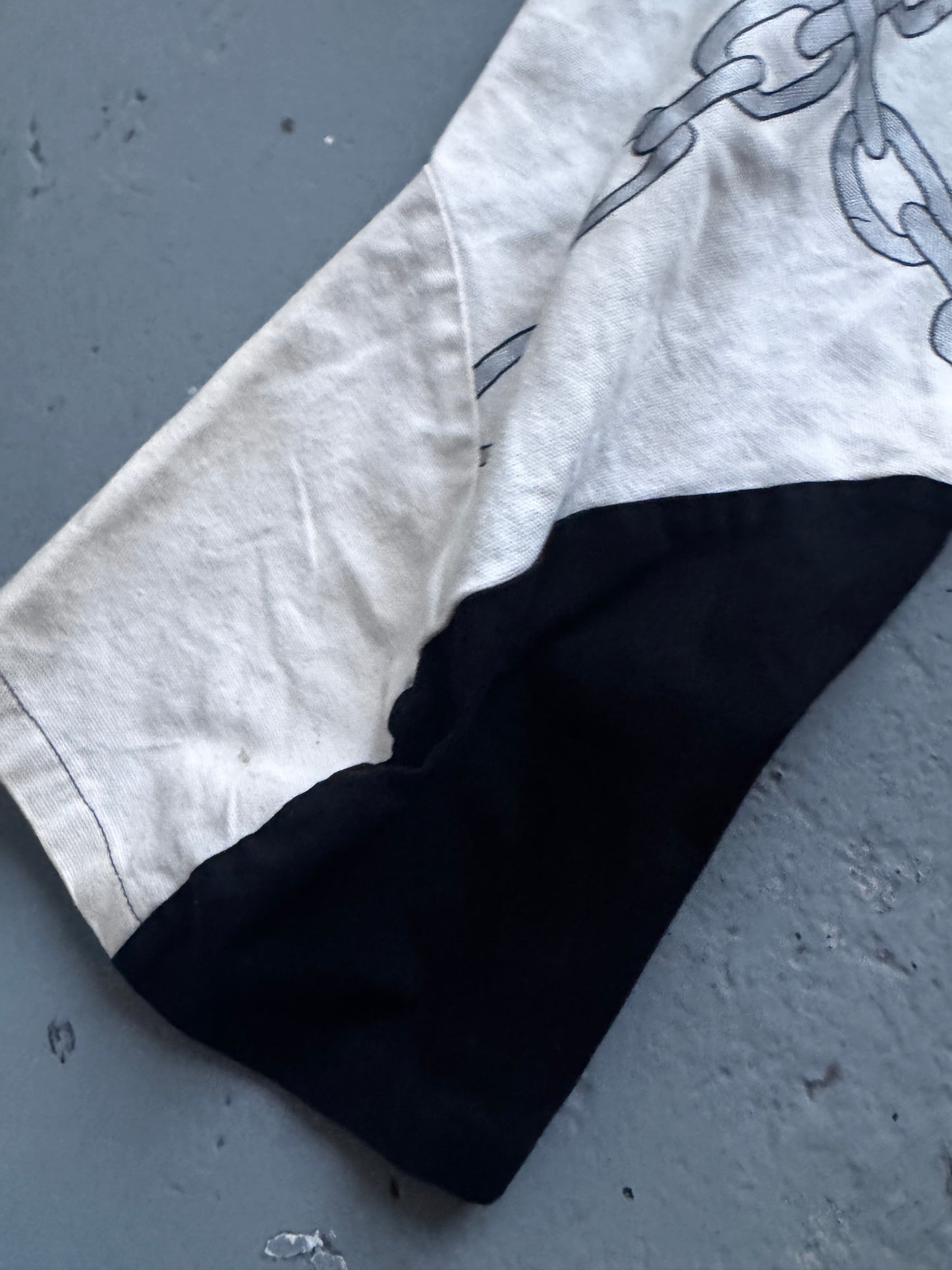 bio-politics chain capri pants