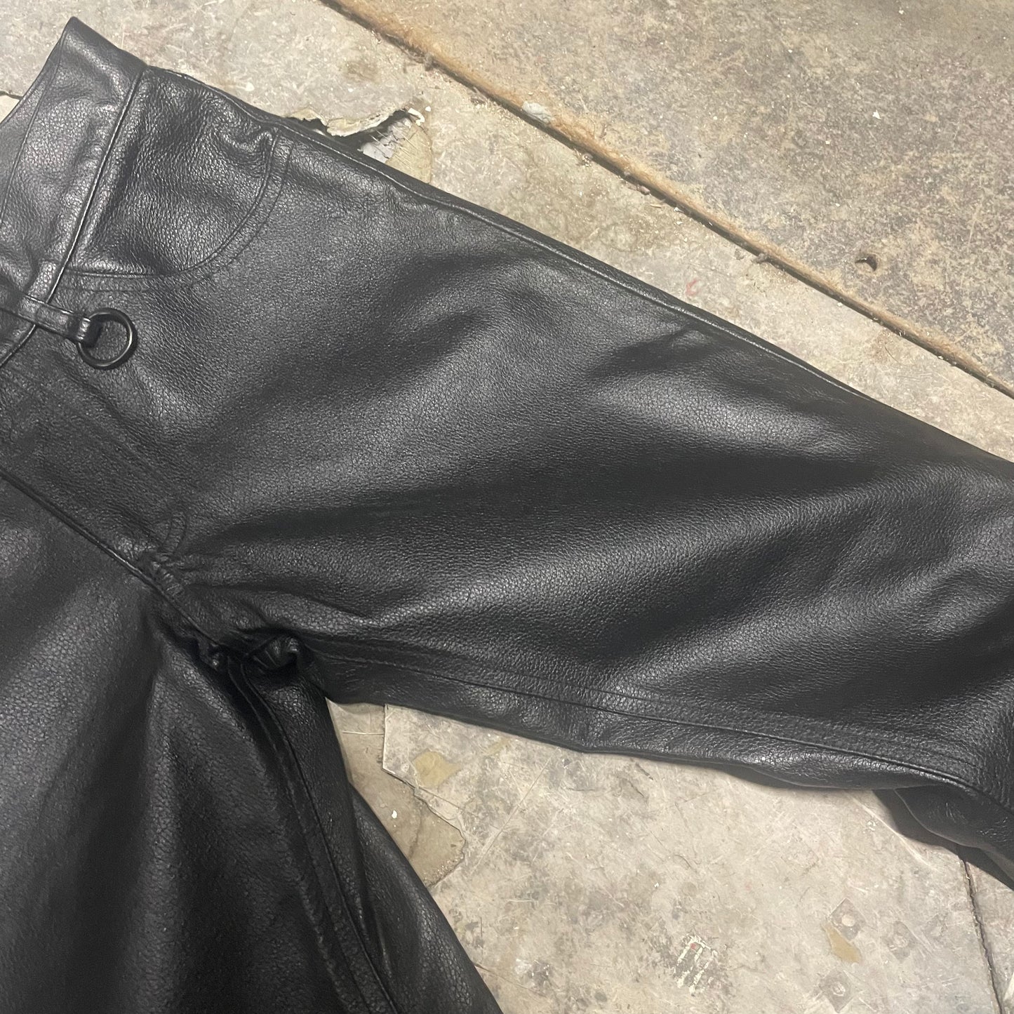 Yasuyuki Ishii Pig Leather Adjustable Flares