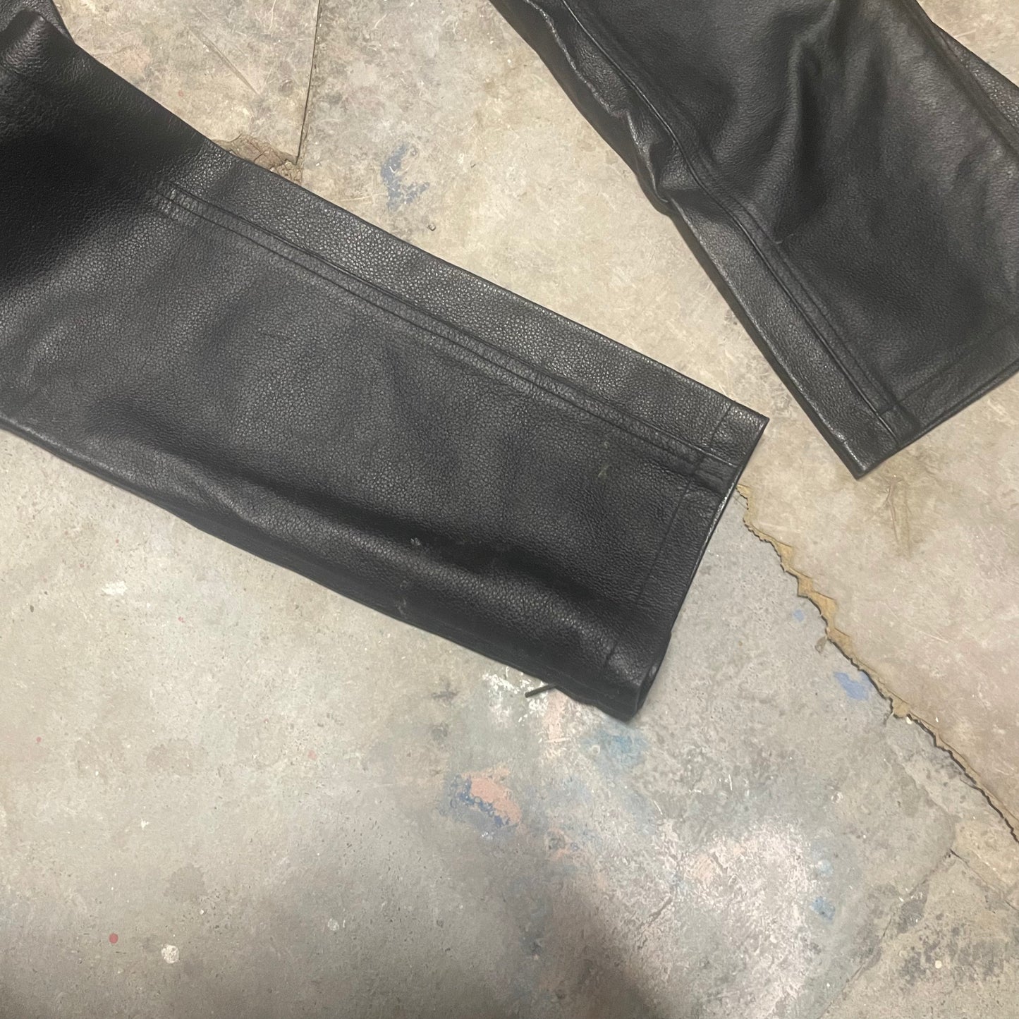 Yasuyuki Ishii Pig Leather Adjustable Flares