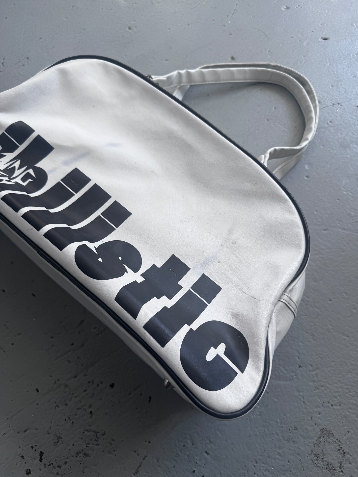 dir en grey nihilistic boston bag