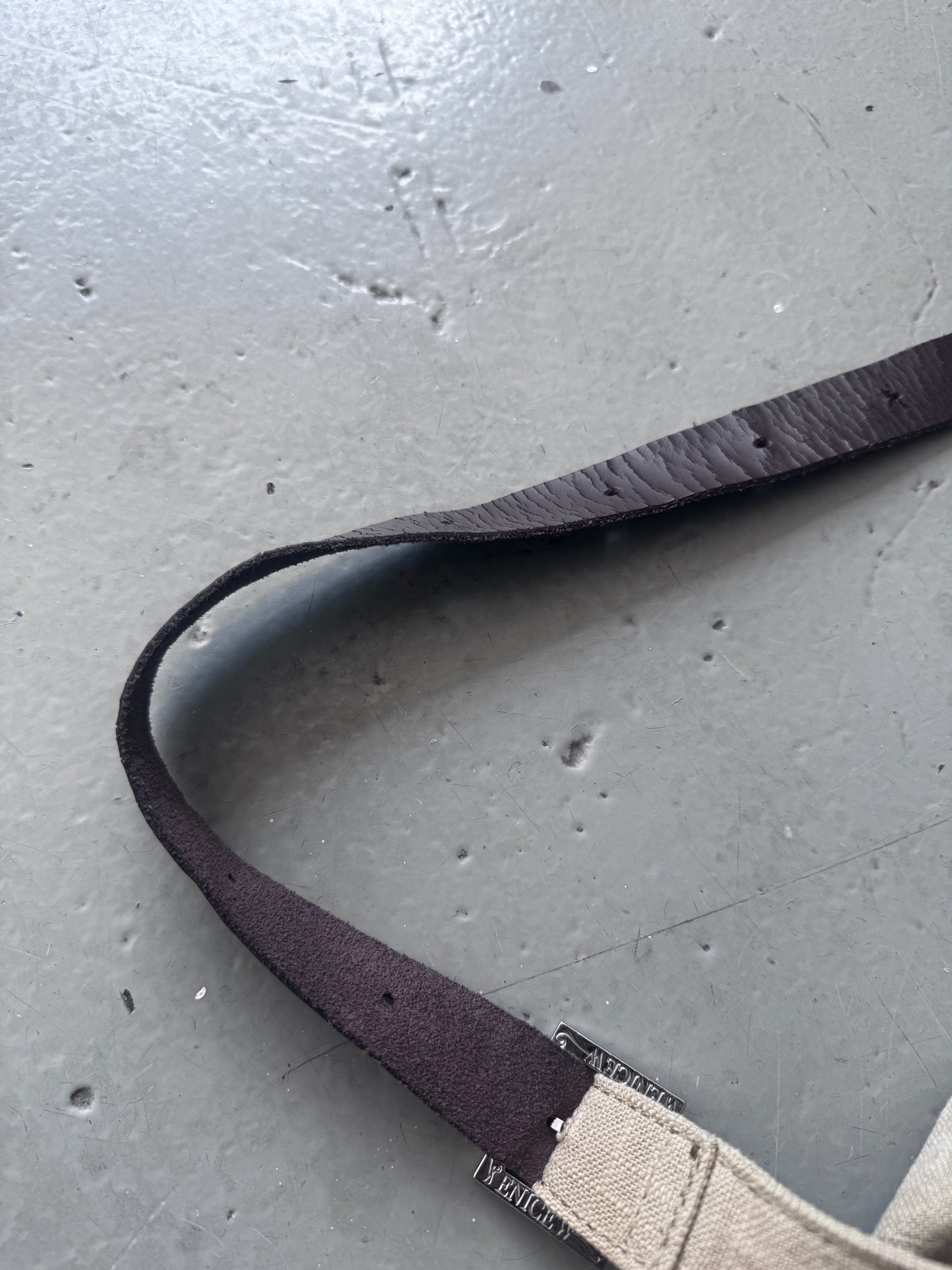 VeniceW Closed Eyes Pigeon Bag