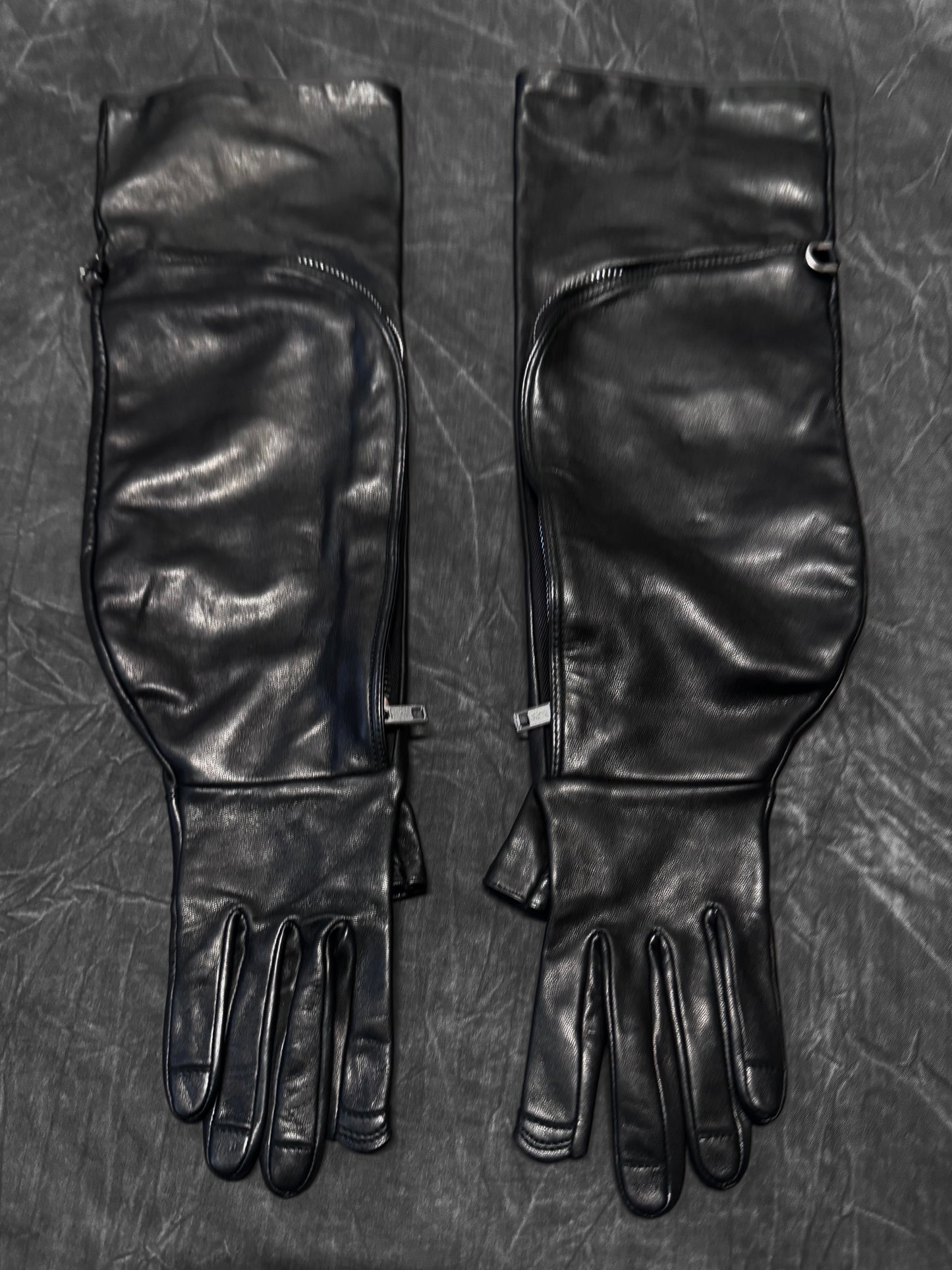 Rick Owens AW19 Babel Runway Cargo Gloves