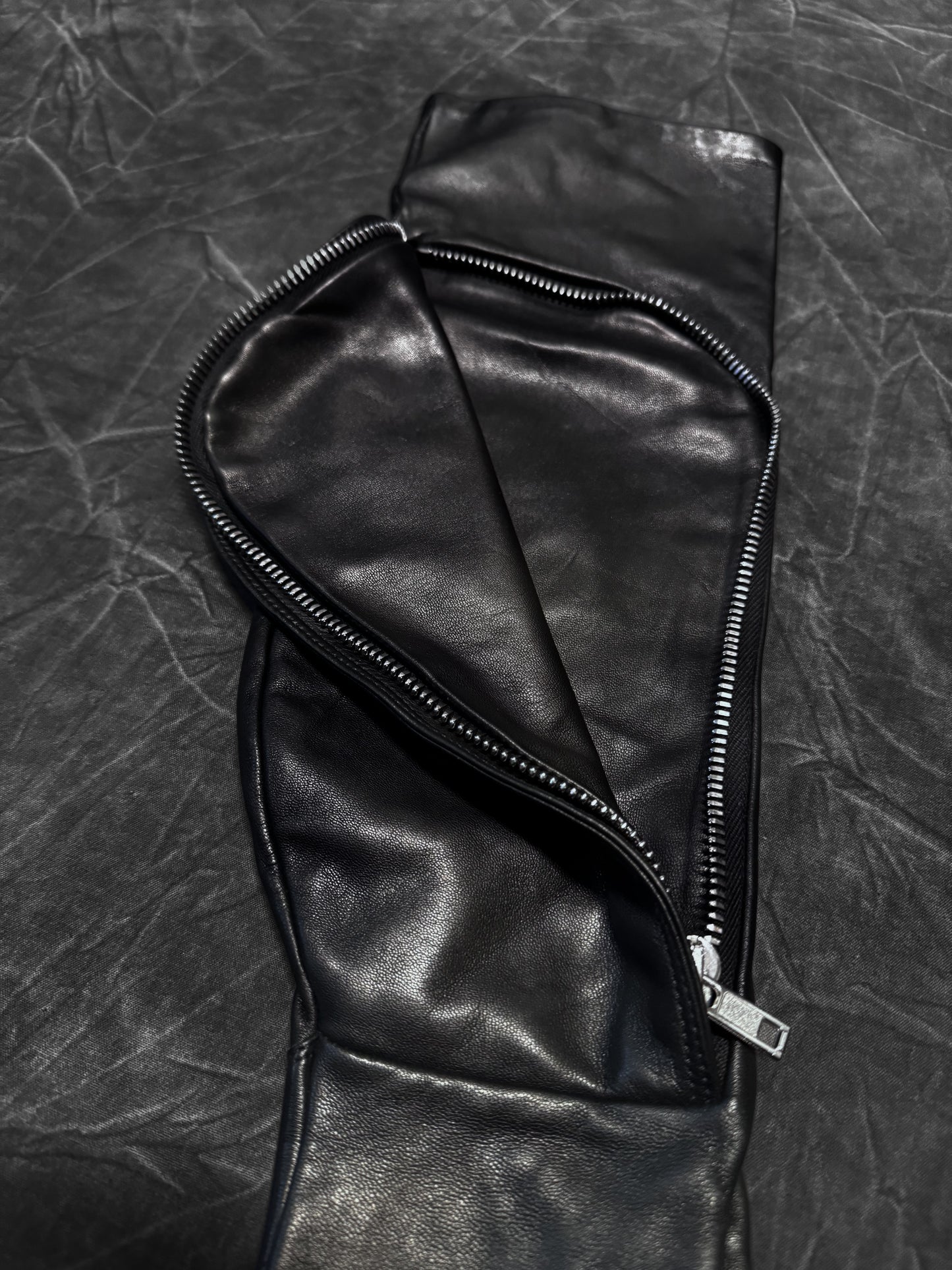 Rick Owens AW19 Babel Runway Cargo Gloves