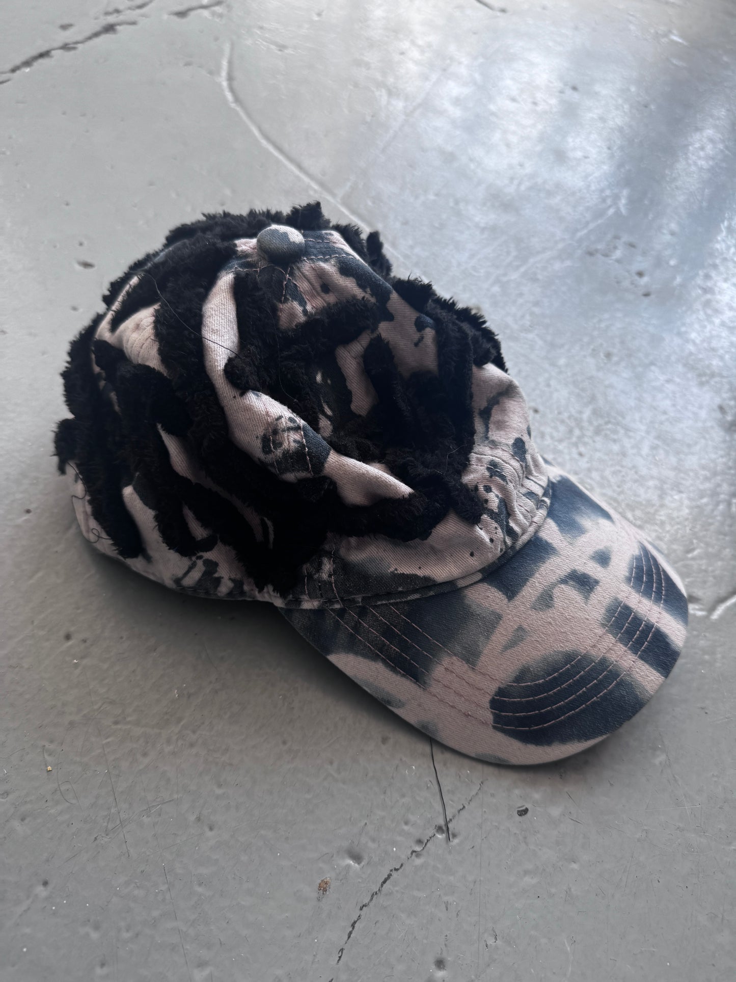 gentle mutilation bleach cap