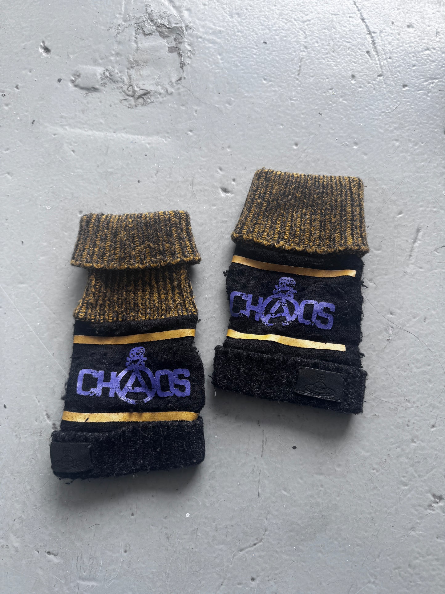 Vivienne Westwood Chaos Gloves