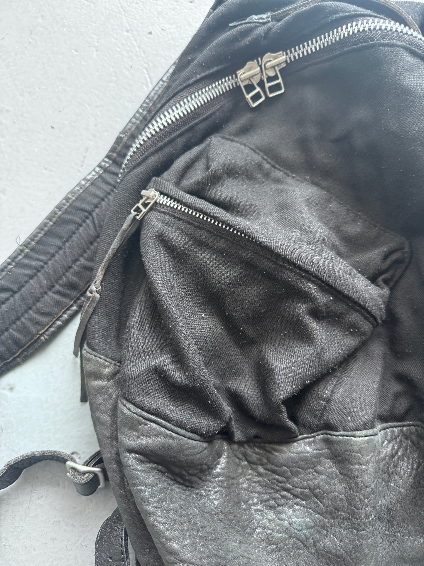 diet butcher slim skin buckle leather backpack